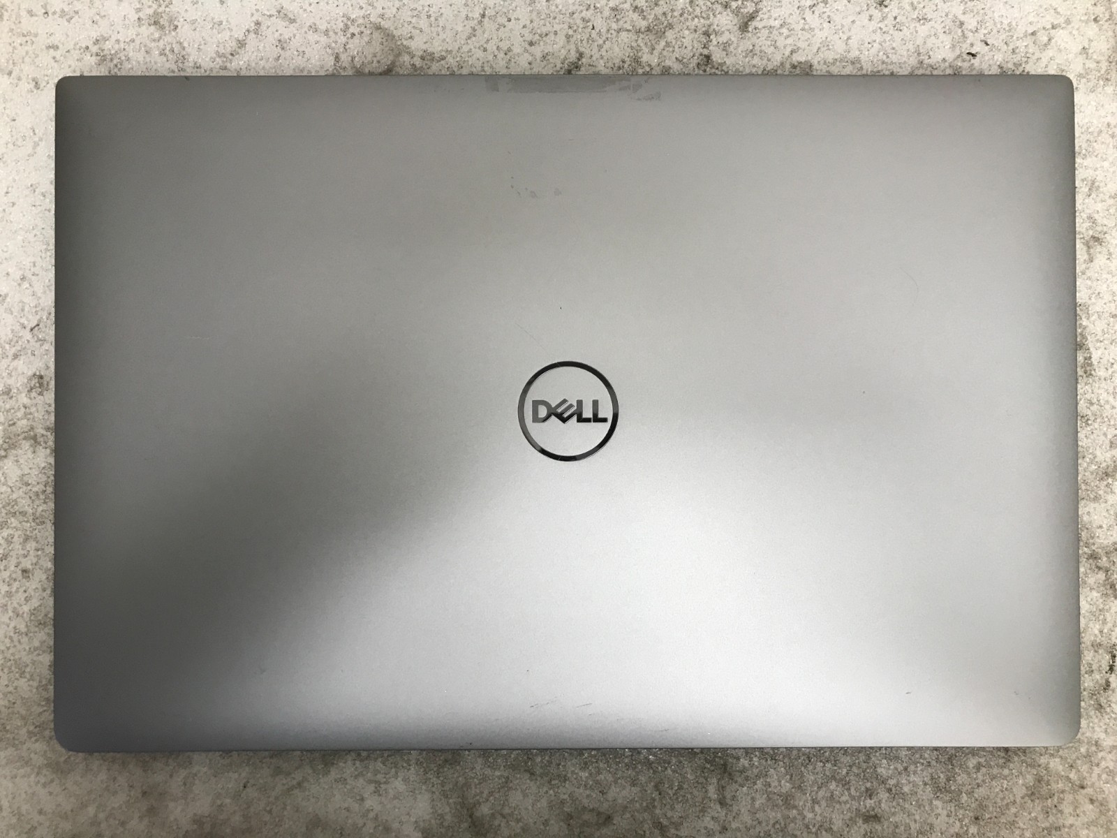 Dell Precision 5540 / Intel Core i9-9880H 2.30GHz / 8GB RAM / No SSD