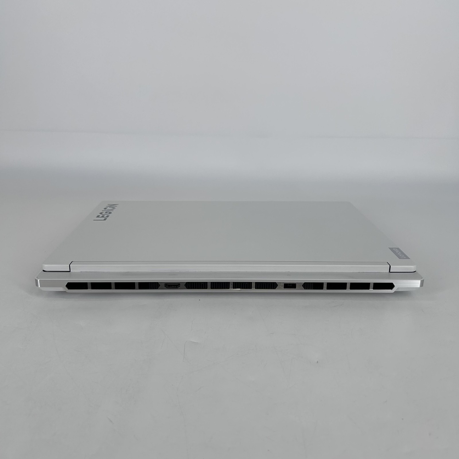Lenovo Legion 7i Gen 9 16 240Hz QHD+ 2.2 GHz i9-14900HX 32GB 1TB SSD RTX 4070