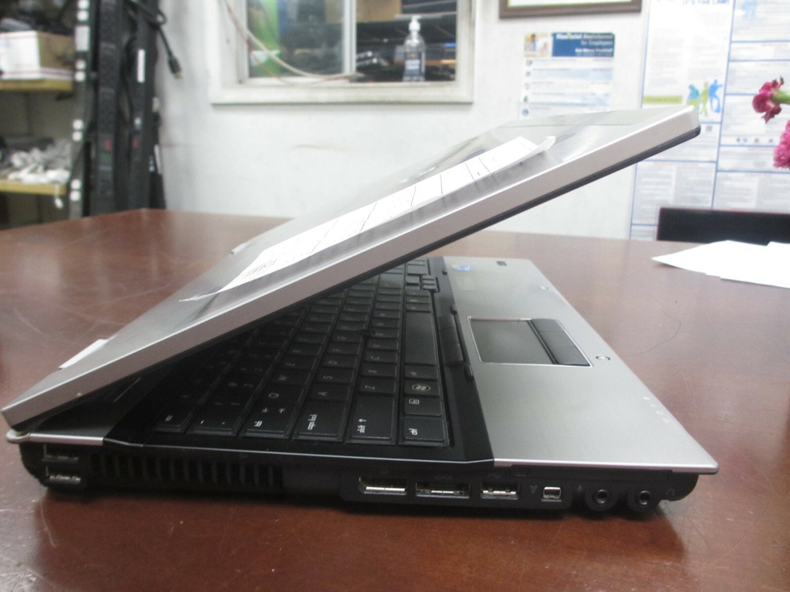 HP ELITEBOOK 8540P i5 M560 2.67GHz 8GB 160GB Laptop w/ AC[NO WEBCAM/OS]*Screen
