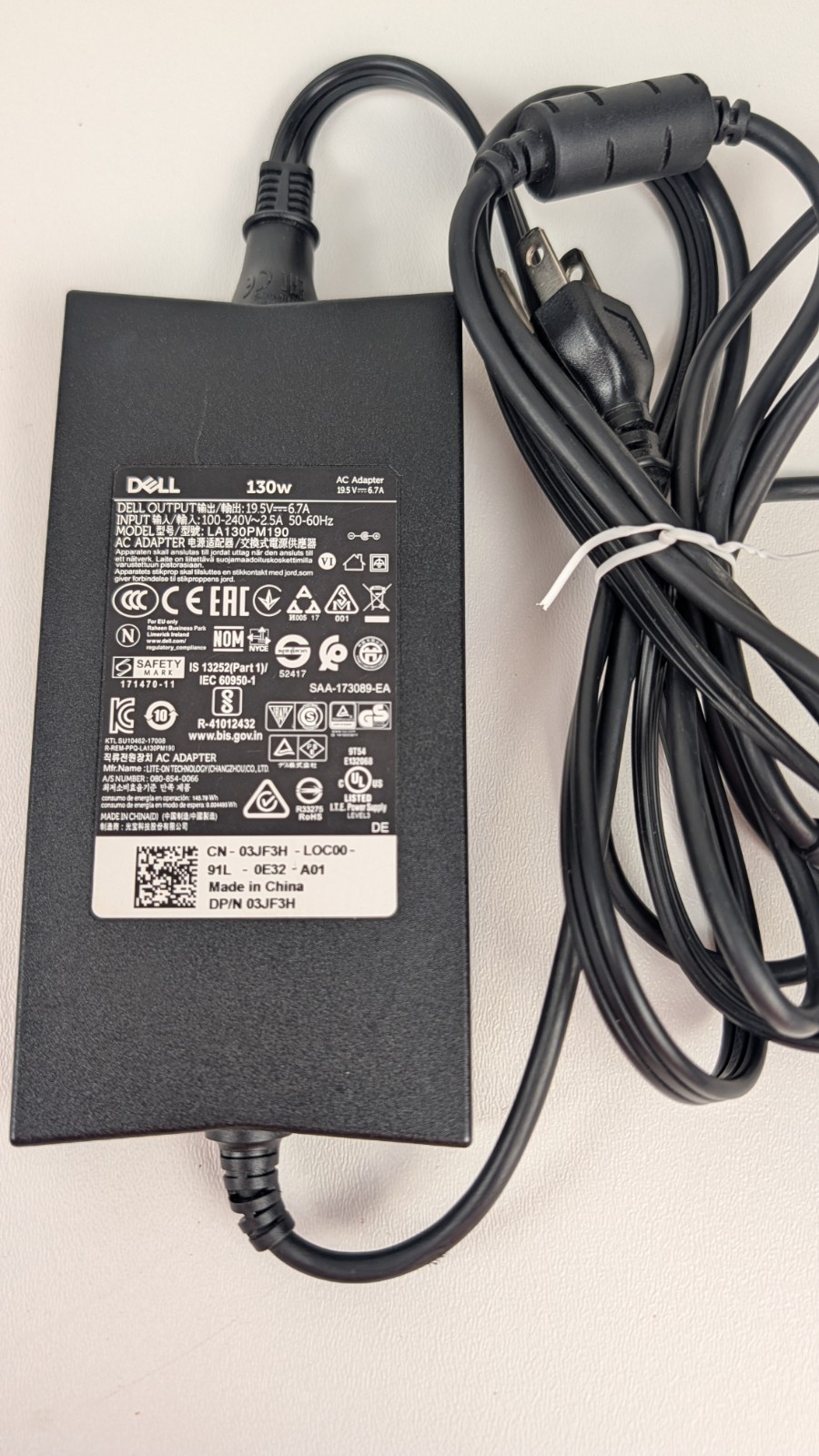 Dell Inspiron 5482 Intel i5-8265U 8GB RAM 256 GB SSD Win 11 Pro TouchScreen