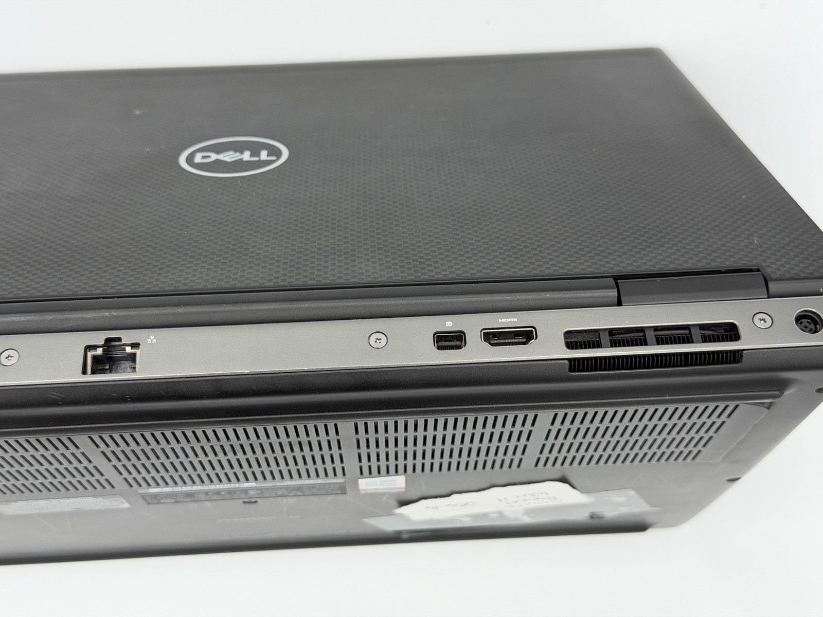 Dell Precision 7530 15.6″ i7 8850H 16GB 256GB SSD Quadro P2000 Win 11 Laptop