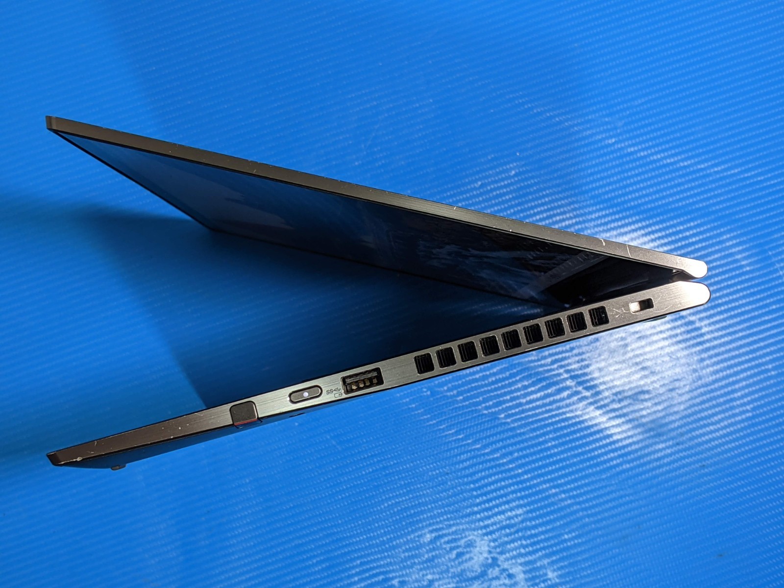 Lenovo ThinkPad X1 Yoga Gen 4 14″ QHD TOUCH i7-10510U 16GB 512GB SSD W11Pro +PA