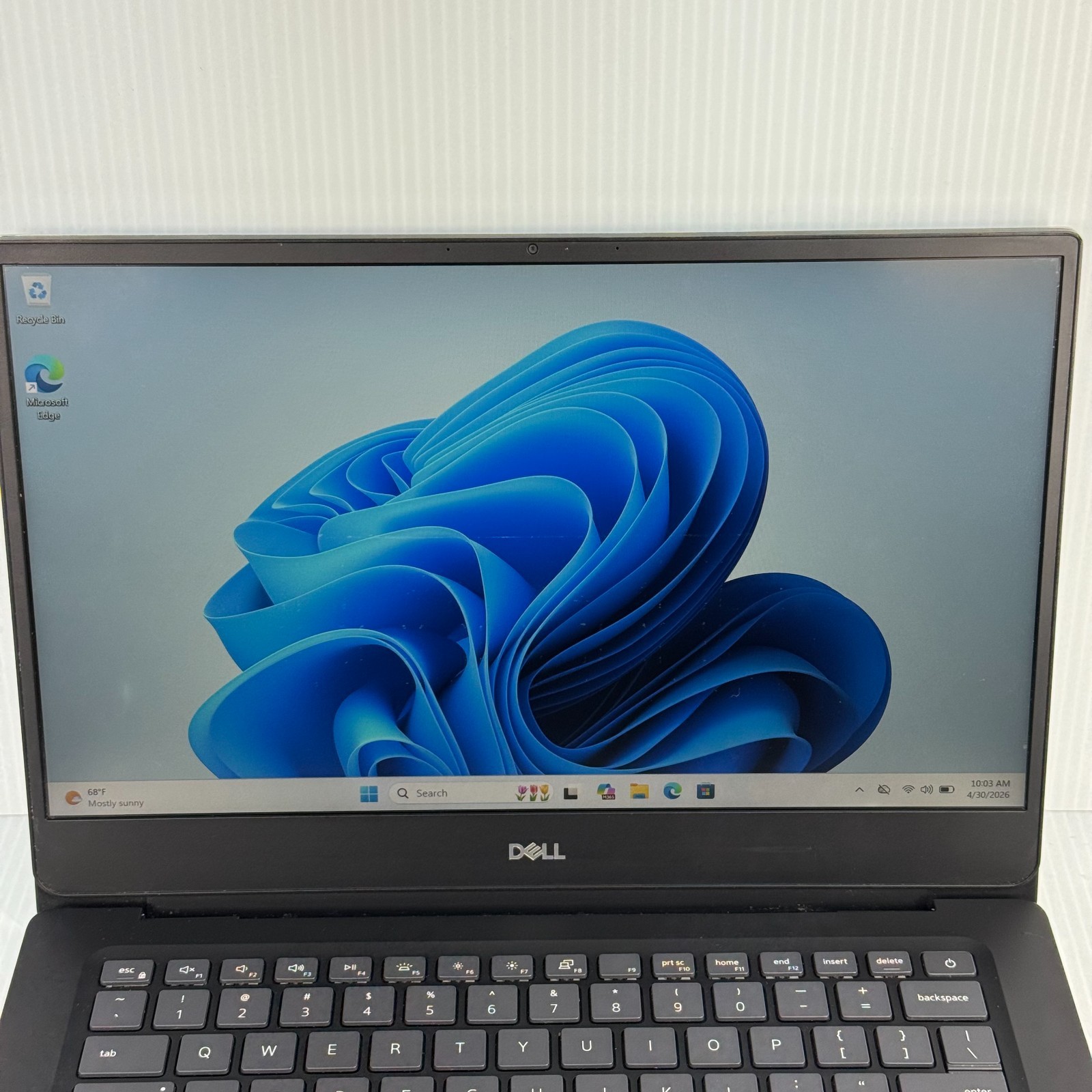 Dell Vostro 5490 i7-10510U 14″ Windows 11 Pro Laptop 128GB SSD 16GB *ROUGH SHAPE