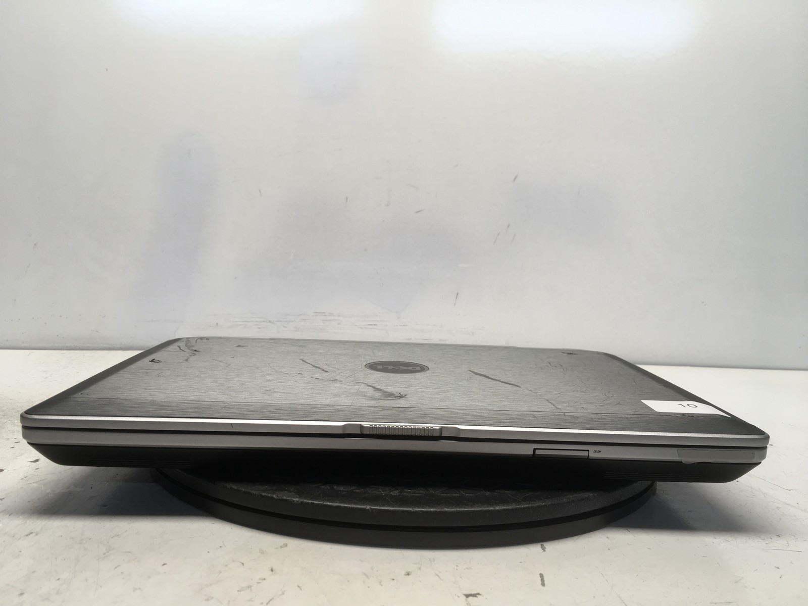 Dell Latitude E6420 Intel i5-2540M 2.6GHz 4 GB NO HDD No Batt