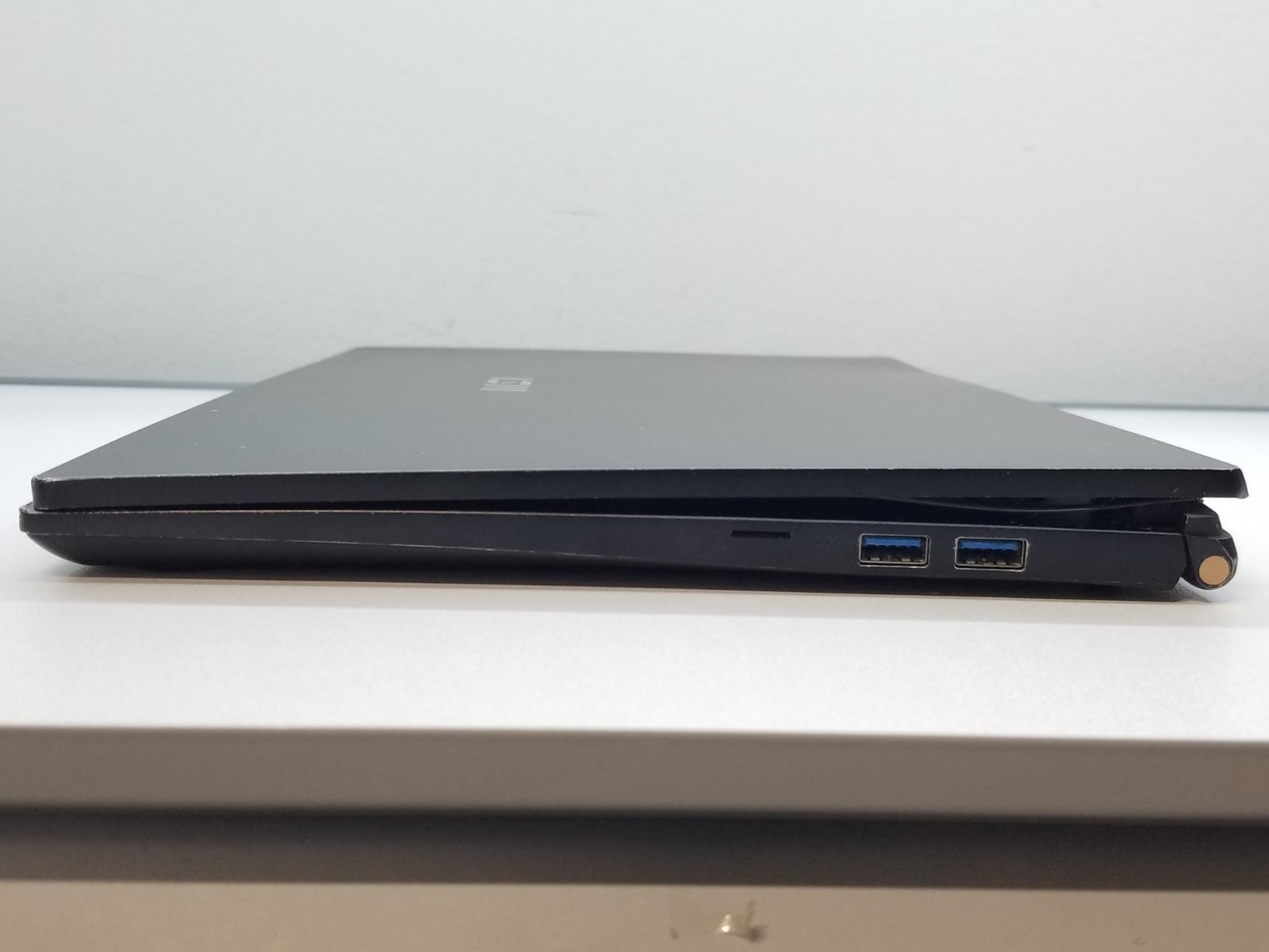 AS-IS MSI Summit E15 i7-1185G7 3.0GHz 16GB RAM 512GB NVMe NVIDIA GTX Win11P READ
