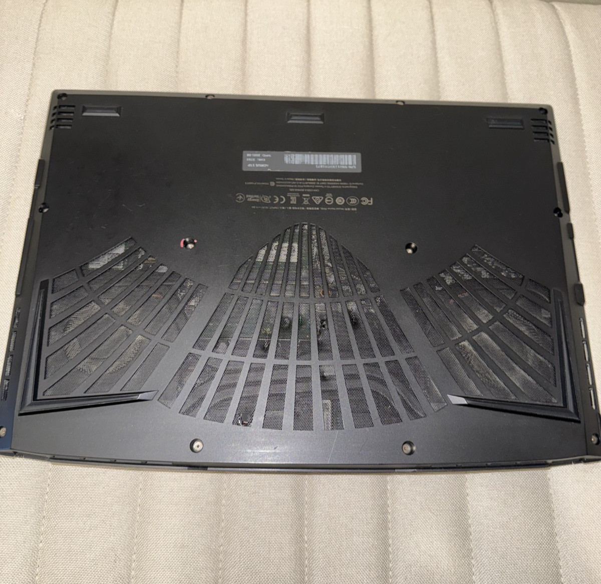 GIGABYTE AORUS 15P YD 15.6″ 300Hz Gaming Laptop RTX 3080 i7-11800H 32GB 1TB SSD