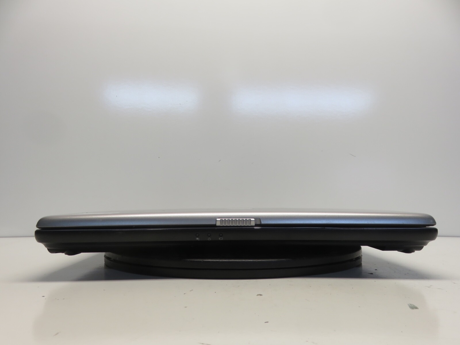 Toshiba Satellite M35X-S111 Laptop Celeron M 340 1.5GHz NO HDD No Batt