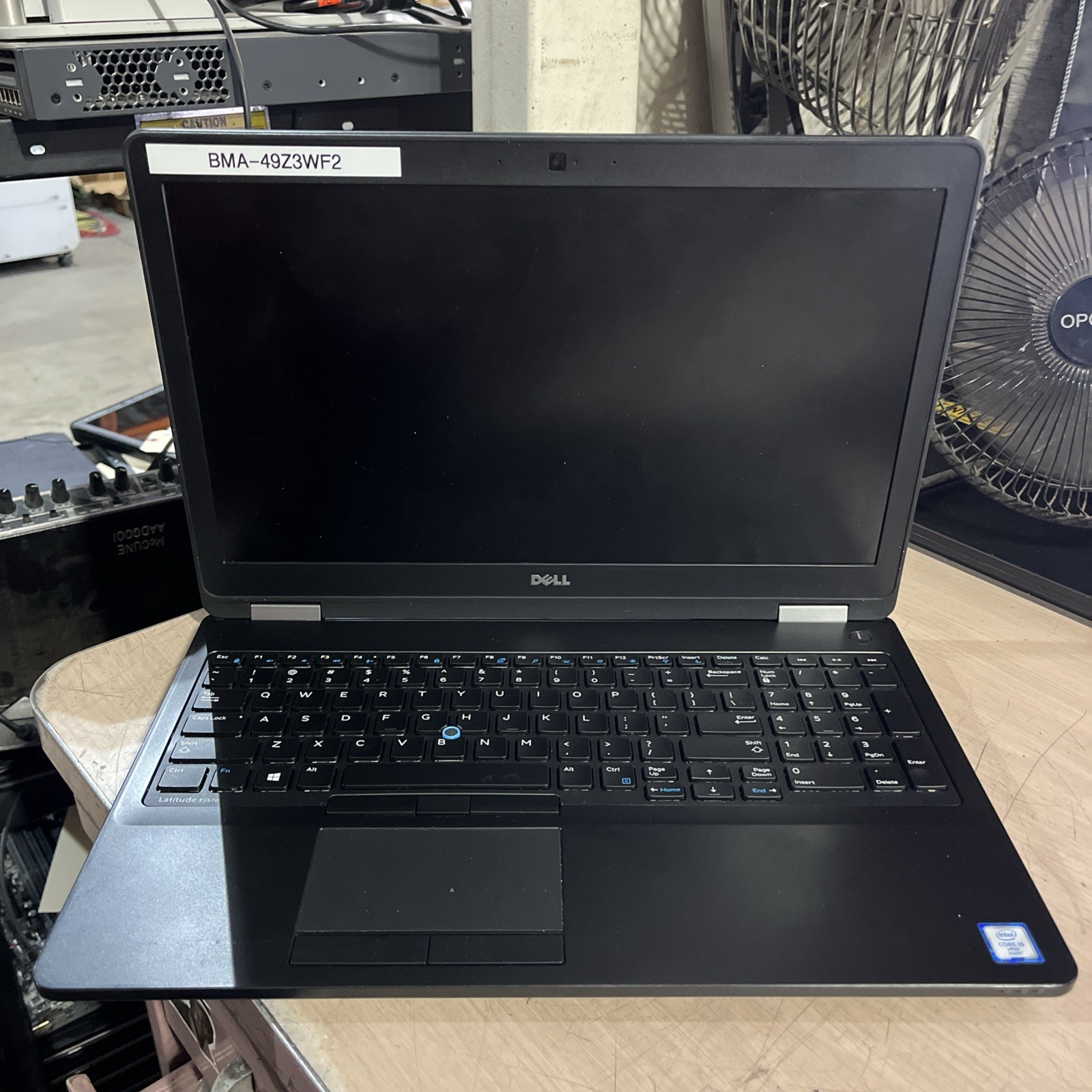 DELL LATITUDE E5570 INTEL CORE I5-6300U 2.40GHZ 8GB RAM NO HD ;