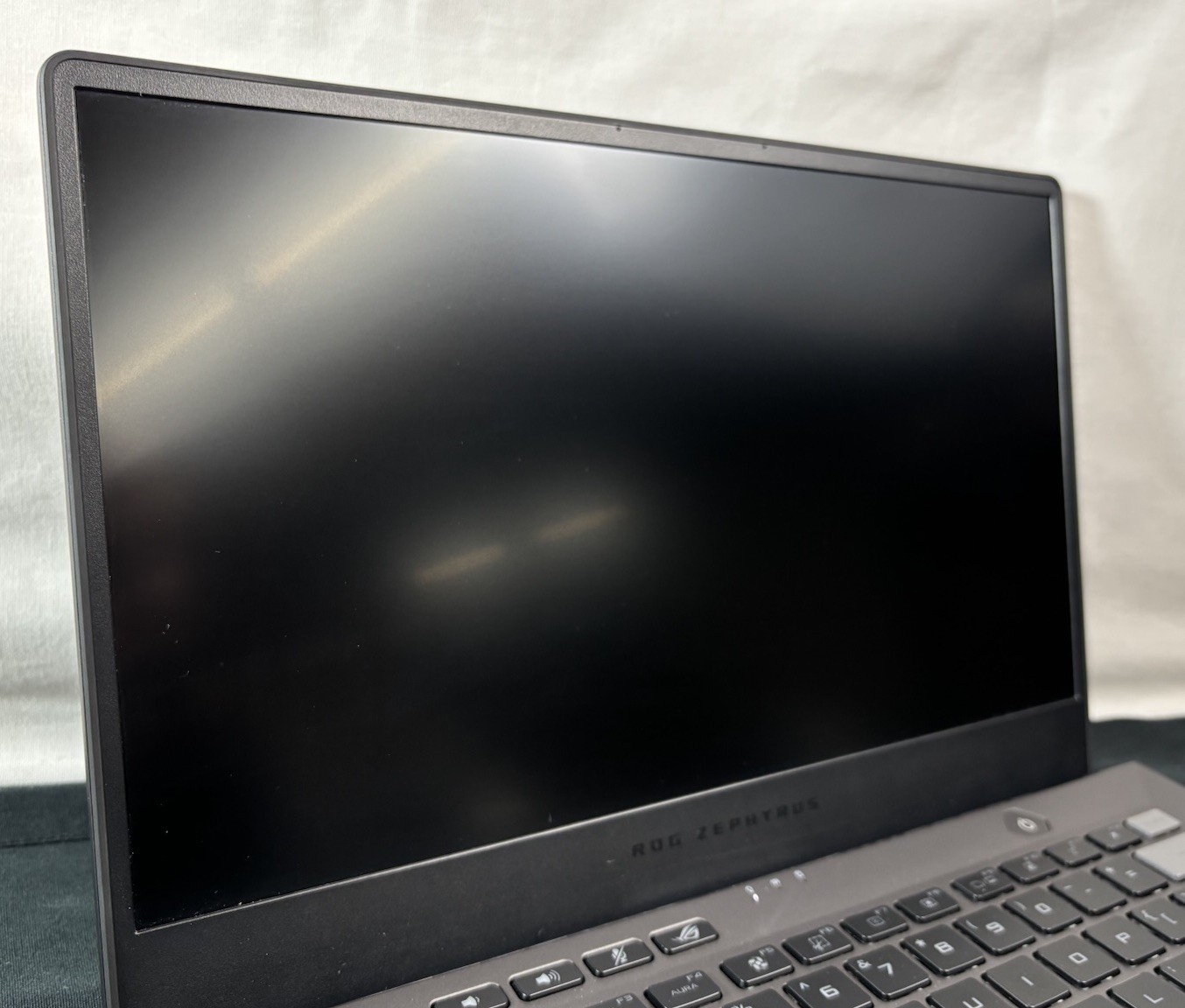 Asus ROG Zephyrus G14 GA401Q Alan Walker Ryzen 9 5900HS 40GB 2TB SSD RTX 3050 Ti
