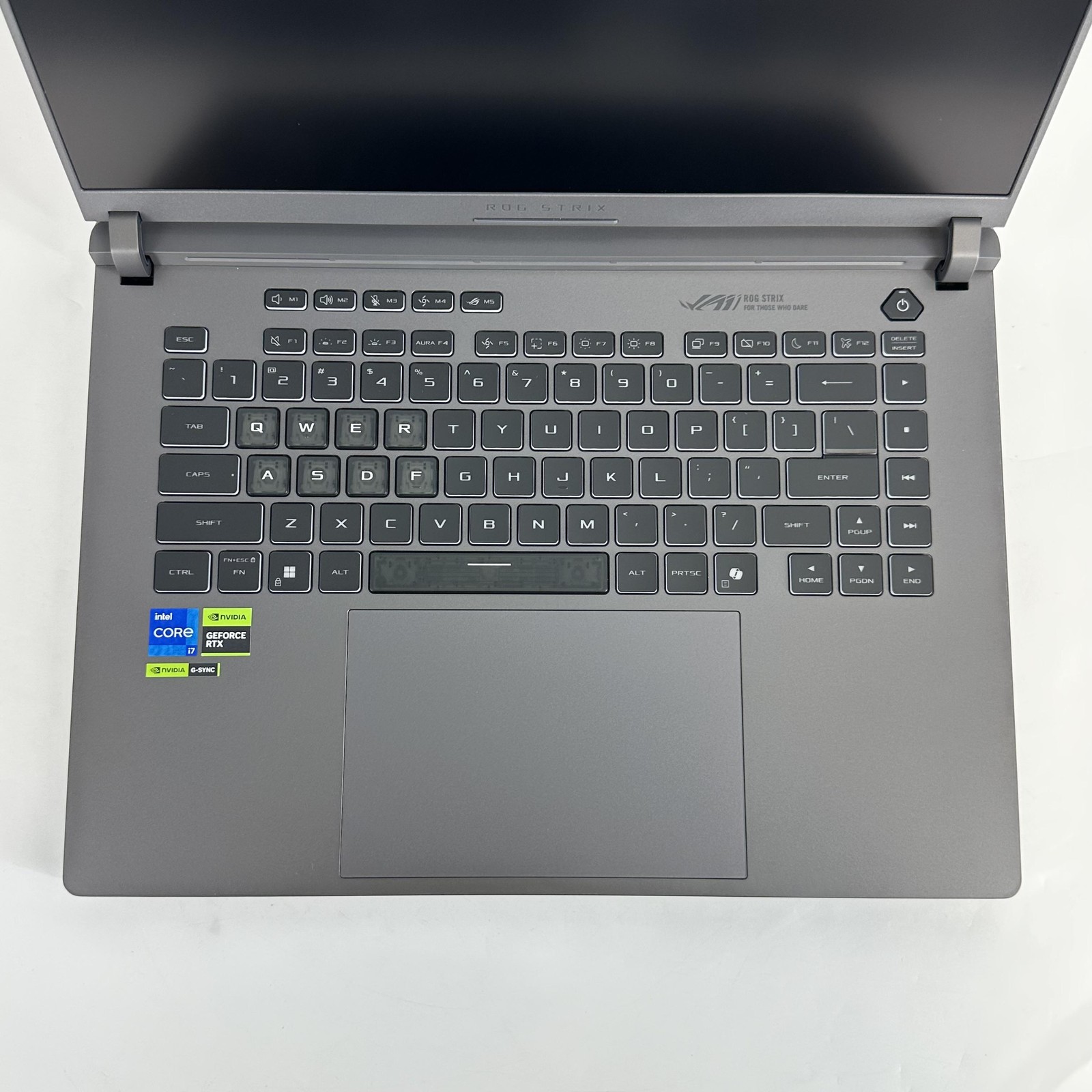 Asus ROG Strix G16 G615 165Hz FHD+ 2.2 GHz i7-14650HX 16GB 1TB SSD RTX 5050
