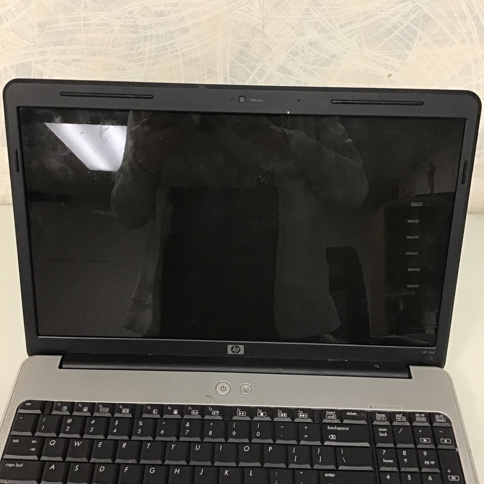 HP G60-442m – Intel Pentium – NO RAM – NO HDD – POWER ACC NO POST – PARTS
