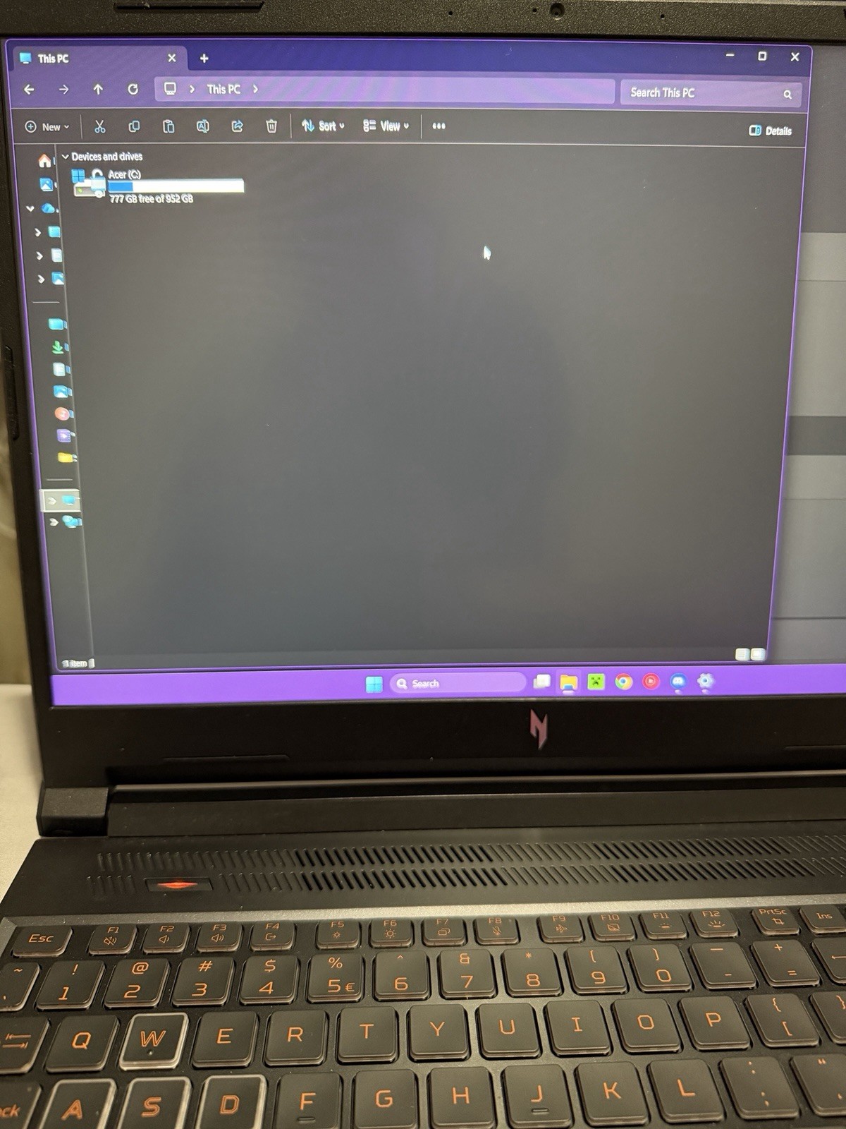 Acer Nitro V Gaming Laptop Ryzen 7 8845HS RTX 4060