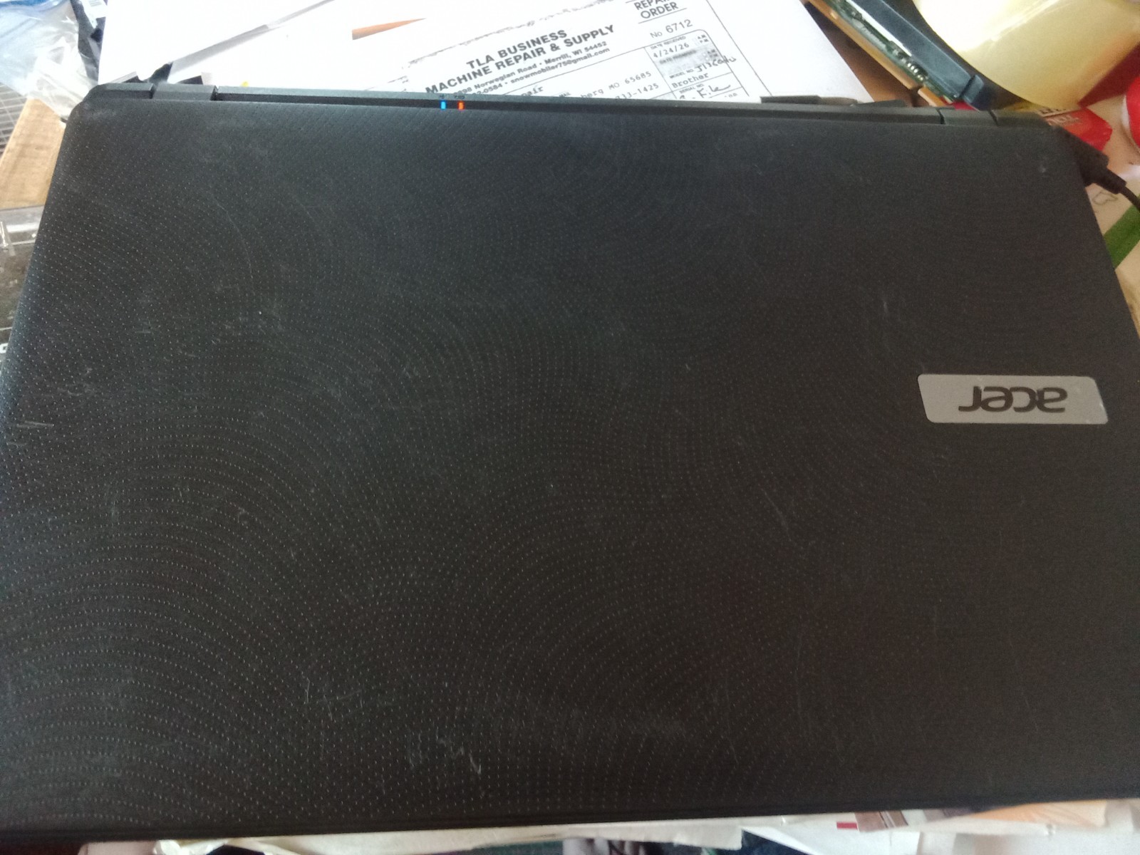 Acer Aspire E 15 Laptop. HDMI. 4GB RAM. 500GB HD. Windows 10. Intel Celeron.
