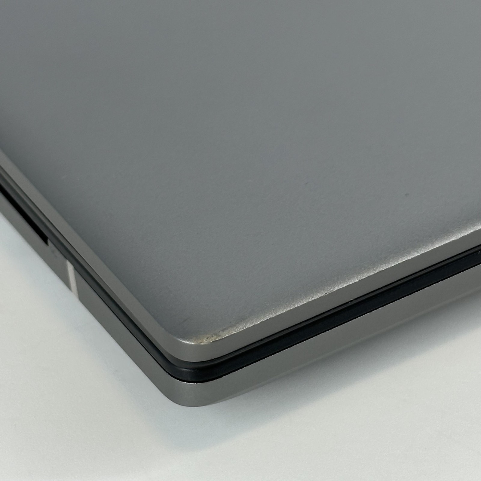 Dell Precision 7780 17.3 4K i9-13950HX 64GB 2TB/512GB RTX 3500 Ada Generation