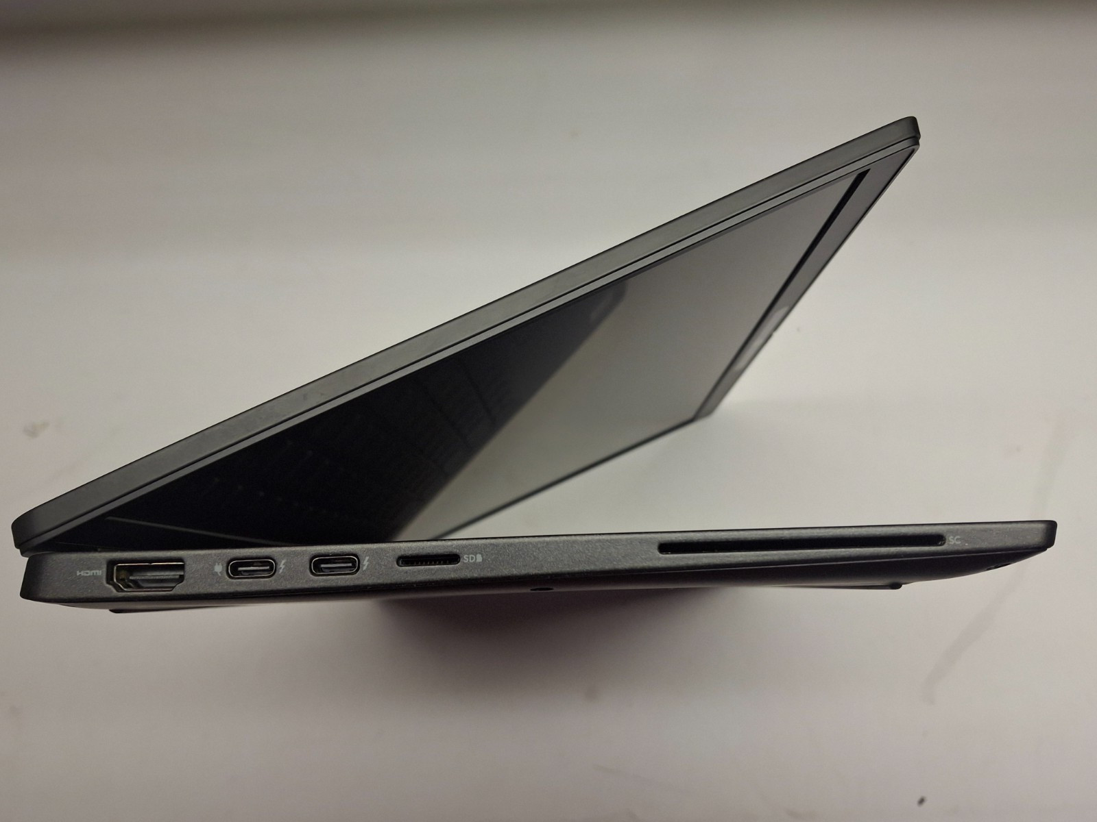 Dell Latitude 7410 14″ Intel Core i7-10610U 16GB Ram 256GB NVMe SSD Win 11 Pro