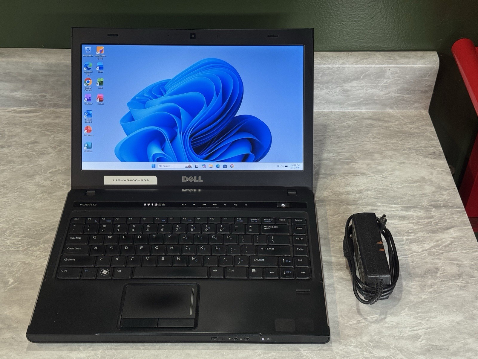 Dell Vostro 3400 Laptop Intel i5-M460 2.53GHZ 8gb RAM 200gb SSD Windows 11