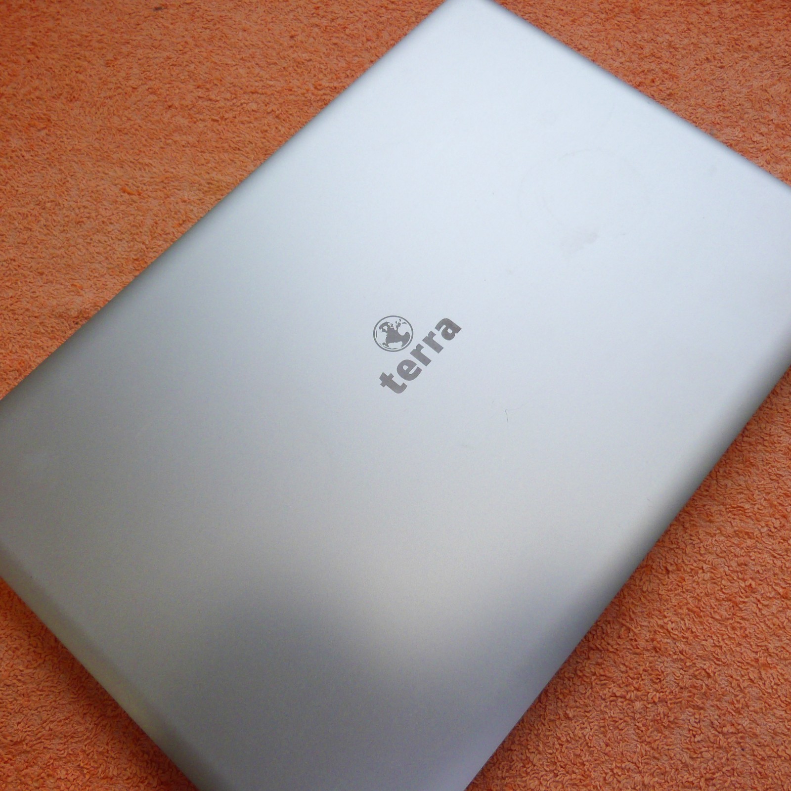 Terra 1460P 14″ FHD METAL ULTRABOOK l Windows 11 PRO SSD I 10 Gen Core i5