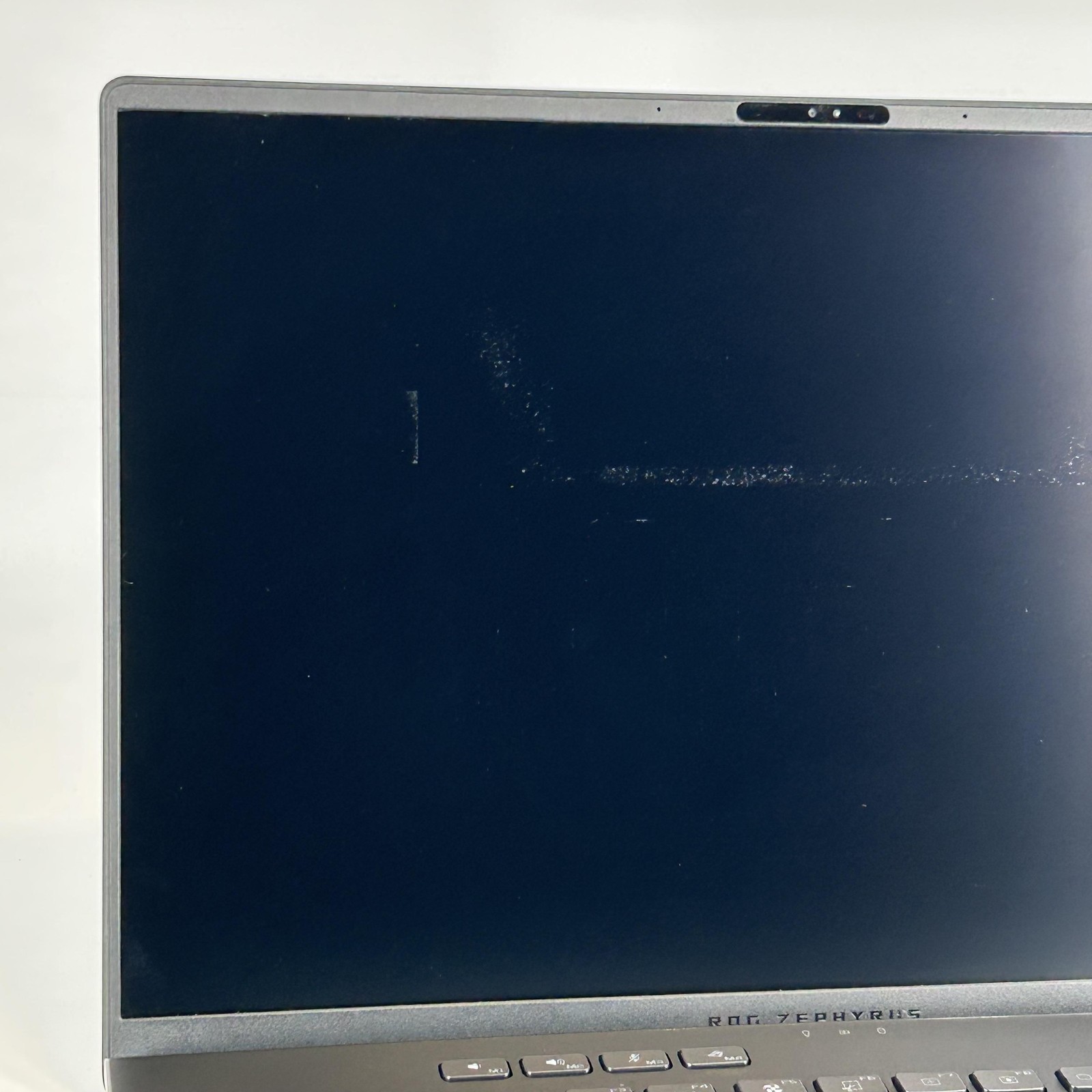 Asus ROG Zephyrus M16 GU604 240Hz QHD+ i9-13900H 16GB 1TB RTX 4070 BAD USB PORTS