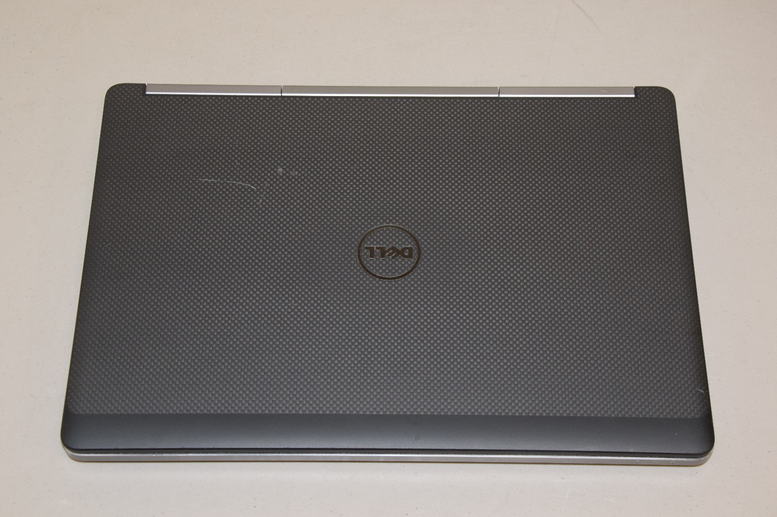 Dell Precision 7510 15.6″ Laptop i7-6820HQ 16GB 240GB NVIDIA Quadro M2000M 4GB