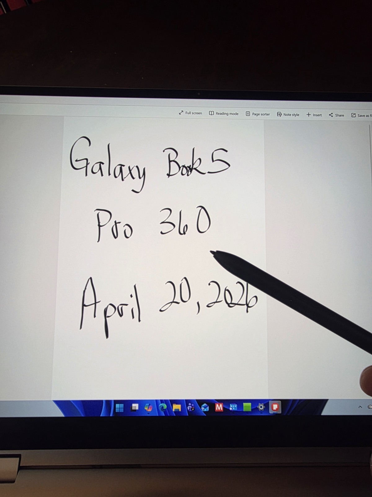 Samsung Galaxy Book5 Pro 360 16″ Laptop Intel Core Ultra 7 256V, 16GB RAM, 1 TB