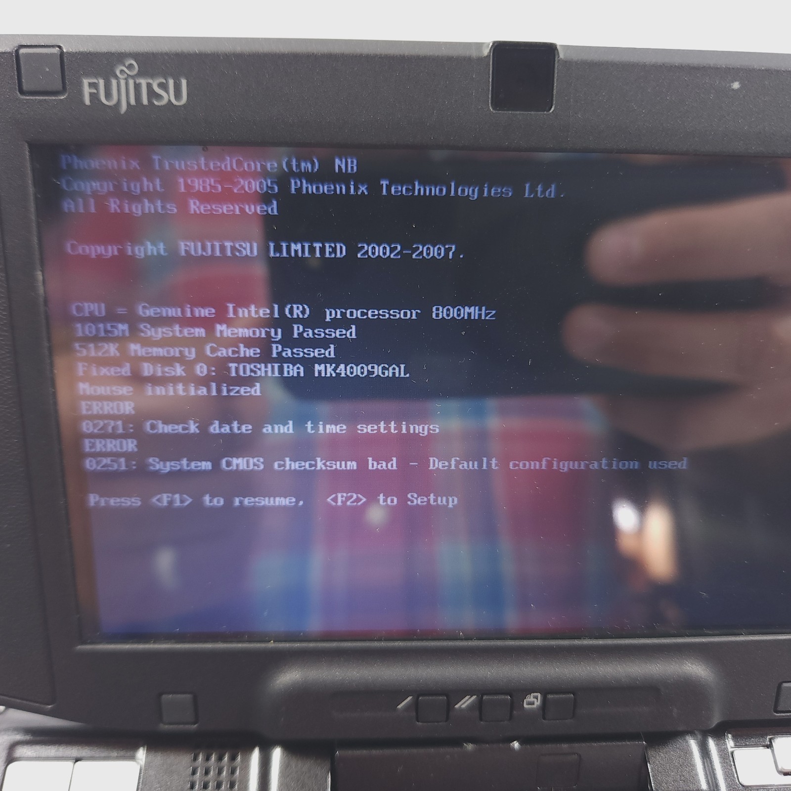 Retro Gaming Laptop Fujitsu U810 Intel 800 MHz 1 GB RAM 35 GB HD Windows XP Pro