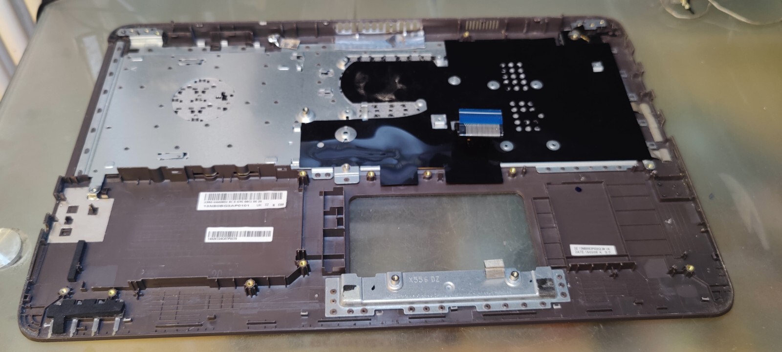 ASUS X556U F556U A556U K556U SCOCCA PALMREST 13NB0BG3AP0101 13N0-UAA0801