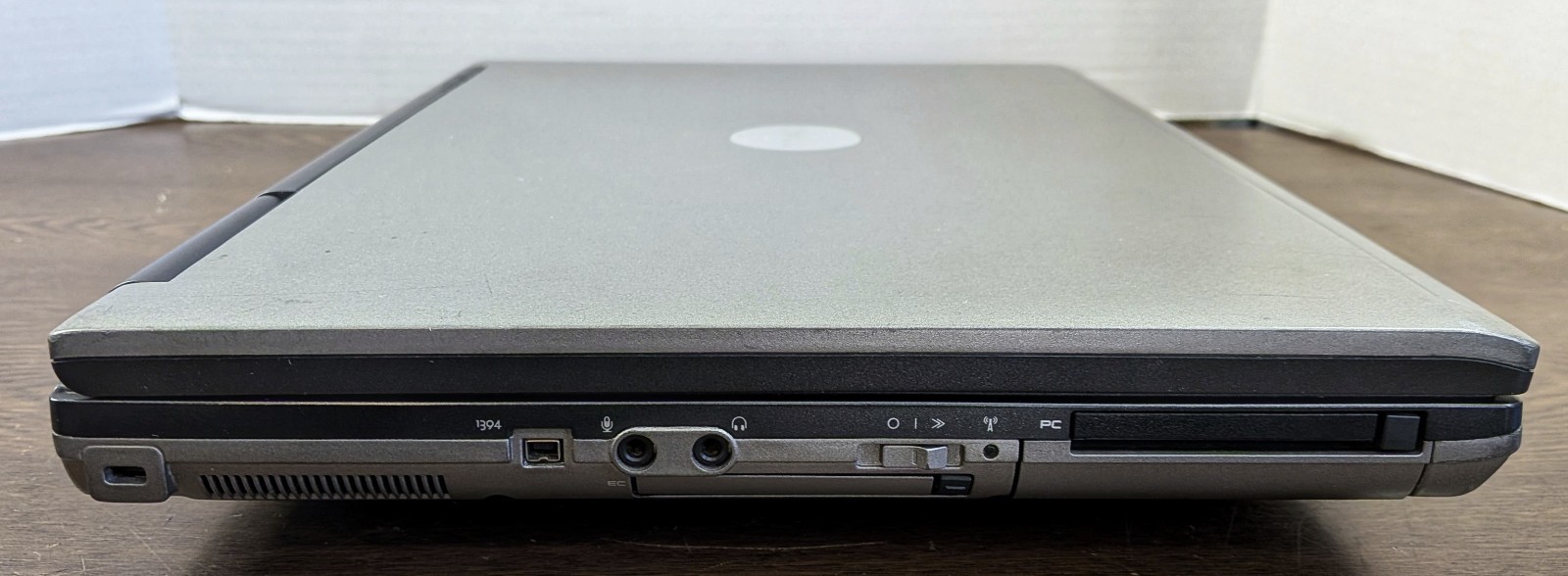 Dell Latitude D830 15.4″ Laptop Core 2 Duo 2.1GHz 3GB RAM 120GB HDD Bluetooth