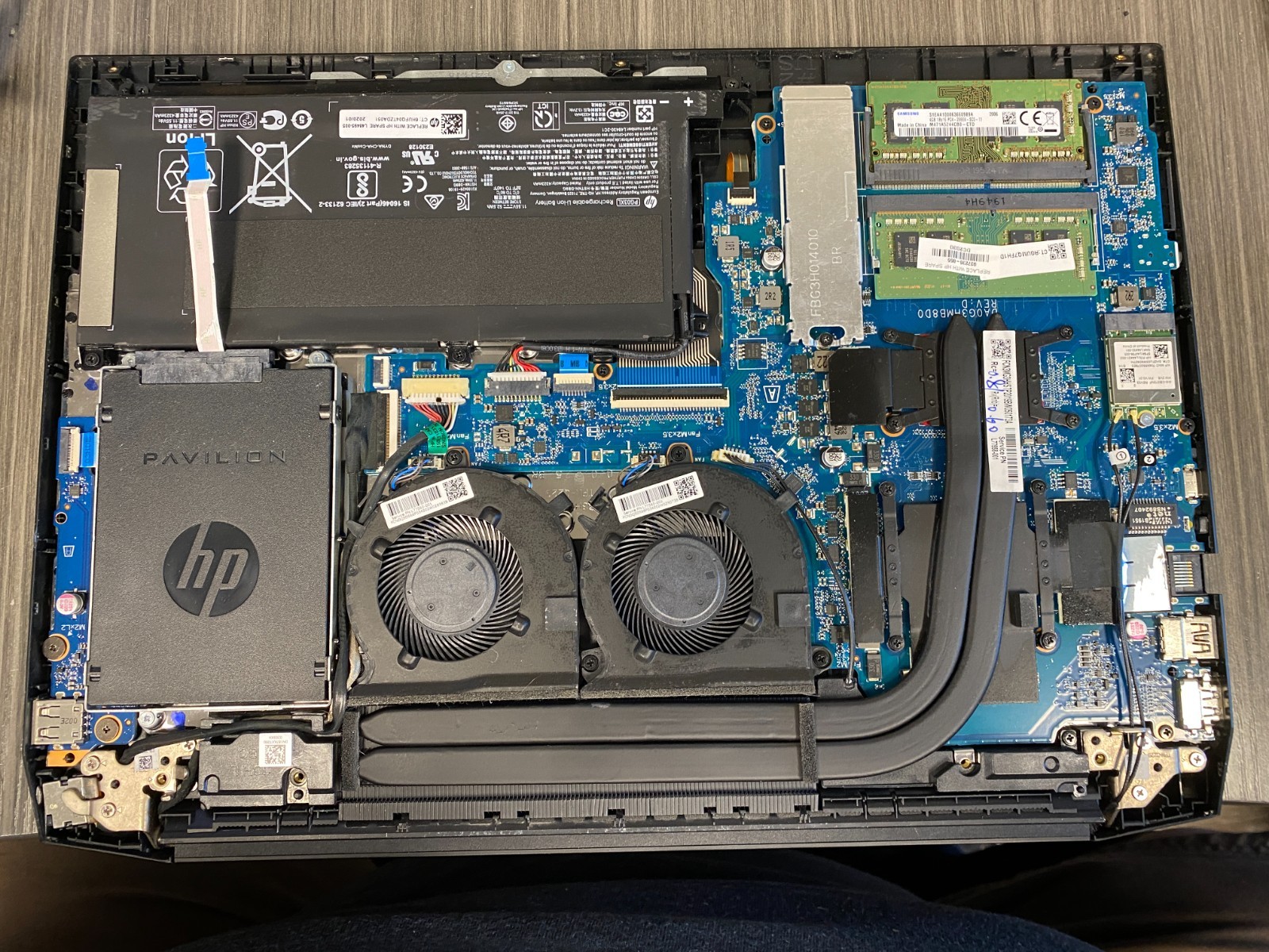 HP Pavilion Gaming 15-ec0xxx Ryzen 5 3550H 12GB GTX 1050 No SSD – Bad Batt PARTS
