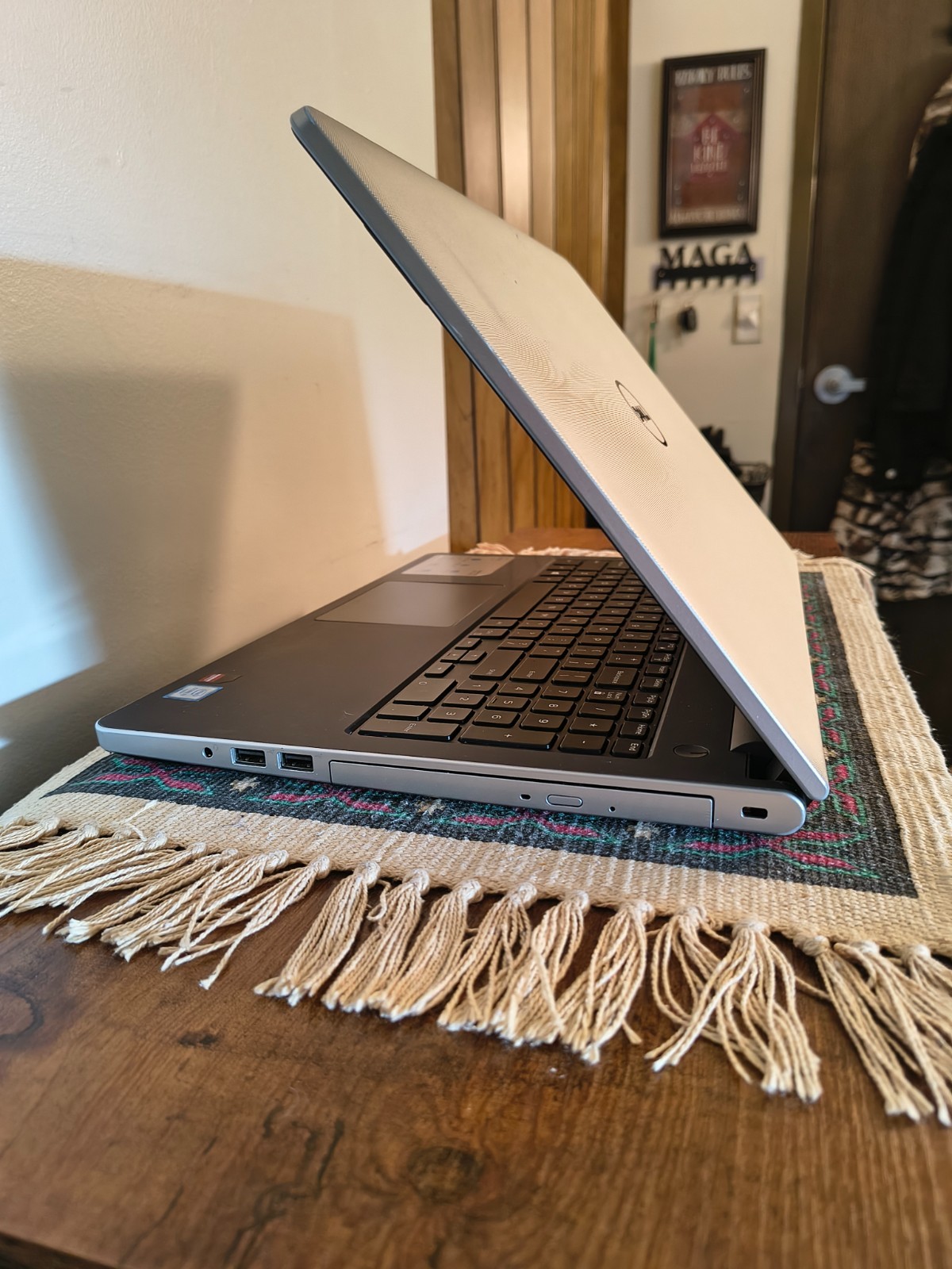 Dell Inspiron 15-5559 Touch/Bklt KB Core i7 6thGen 16GB 256GB SSD Win11Hm