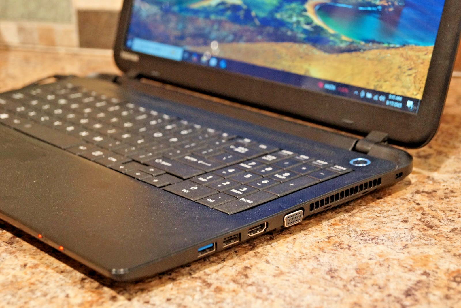 Active Latest 22H2 WIN10 PRO Toshiba C55-B5299@2.16GHz,4GB RAM,500GB HDD