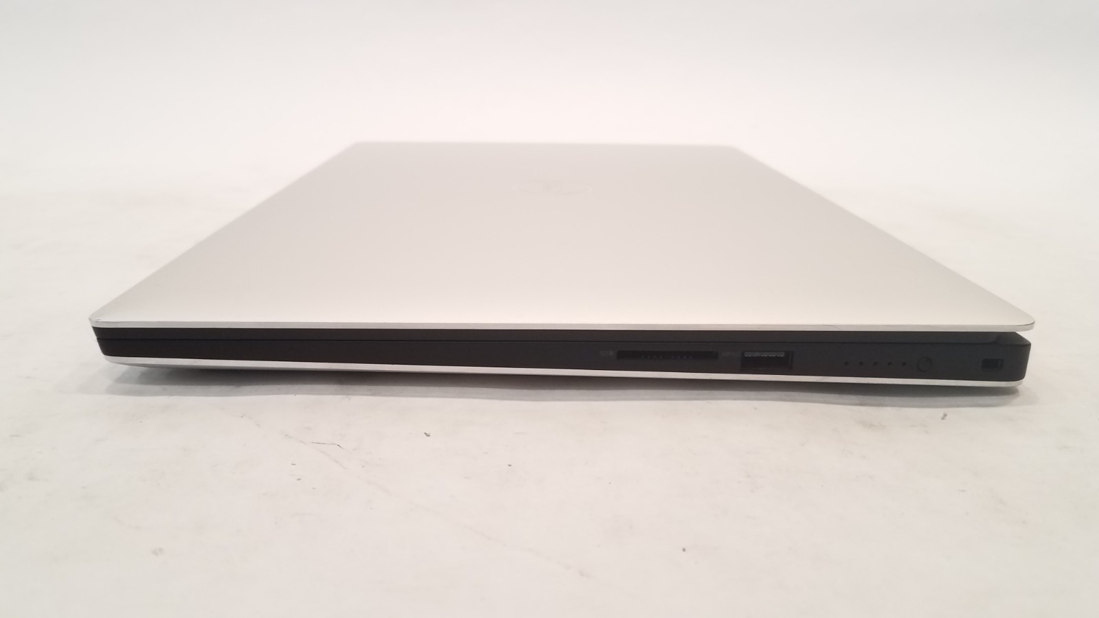 Dell Precision 5540, 15.6″ 4K, i7-9850H@2.6GHz, 16GB, 512GB NVMe, Win 11, No AC