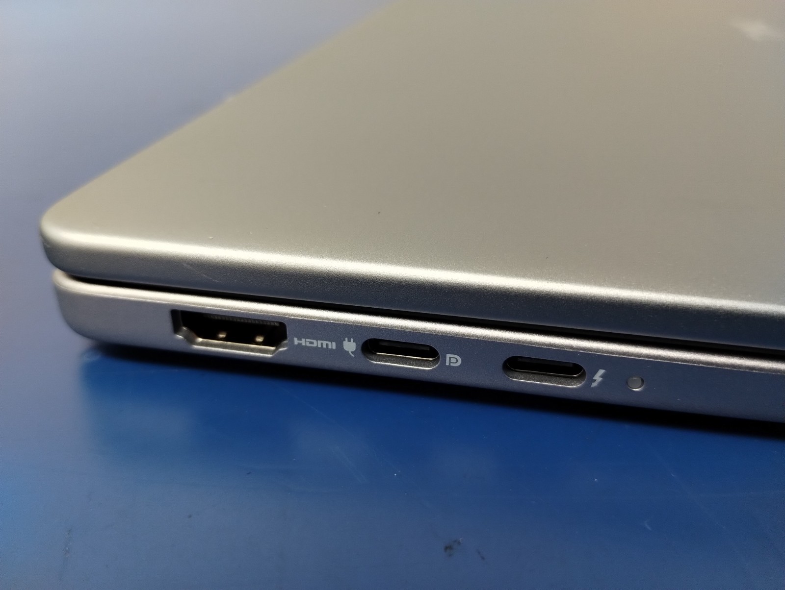 DELL 16 DB16250 VPVXG, Intel Core Ultra 9 288V, 3.30 GHz, 32 GB RAM, 1 TB NVMe