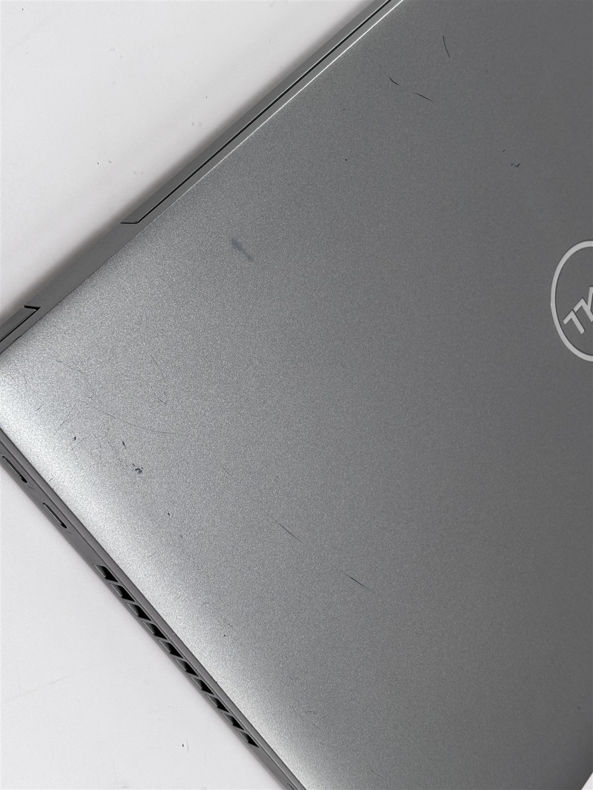 Dell Precision 3560 15.6″ 16GB 256GB SSD Core i7-1185G7 NVIDIA Quadro T500