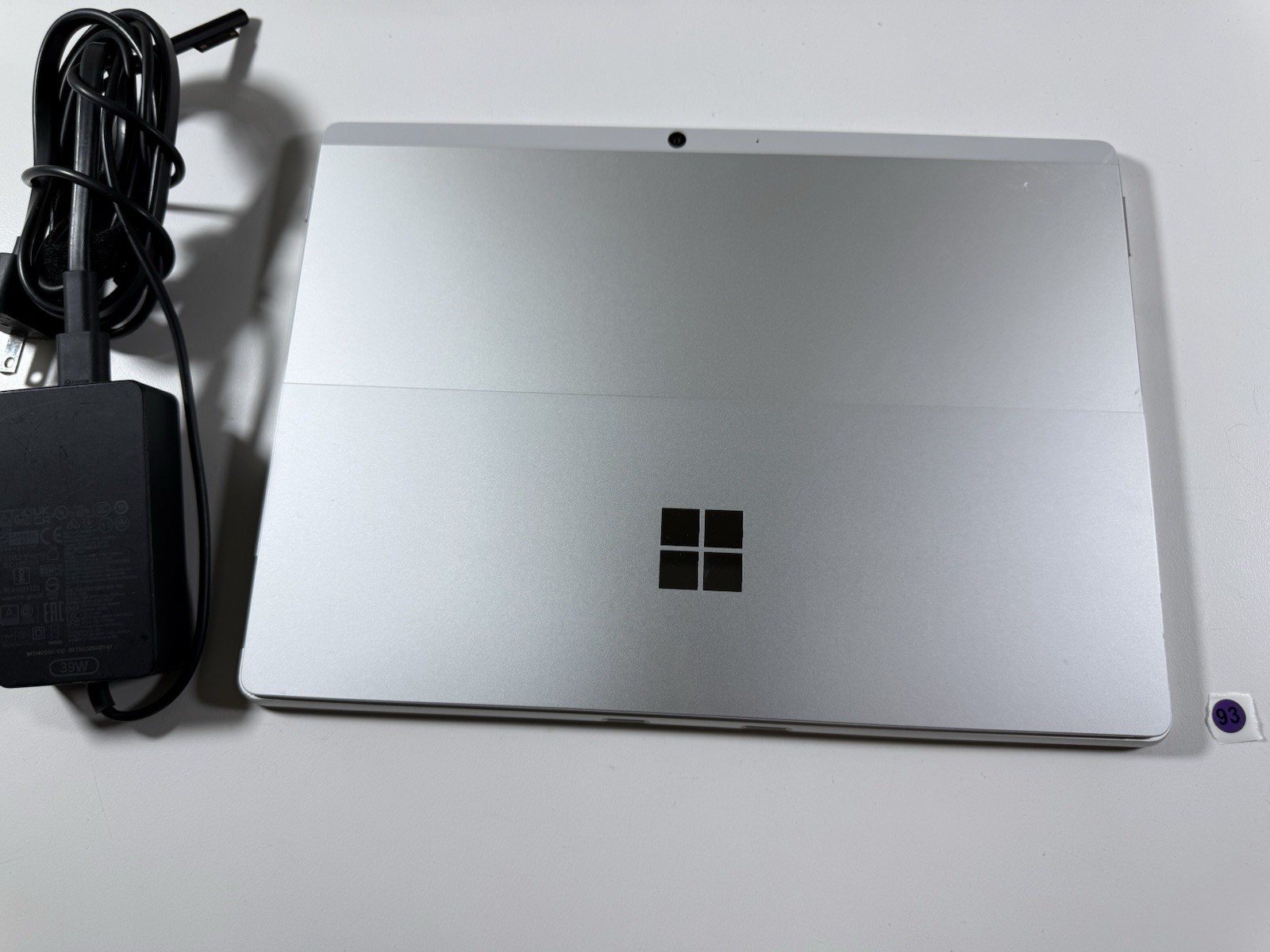 Microsoft Surface Pro 8 (1982) i5-1145G7 – 16GB RAM – 256GB 120Hz – Win 11 Pro
