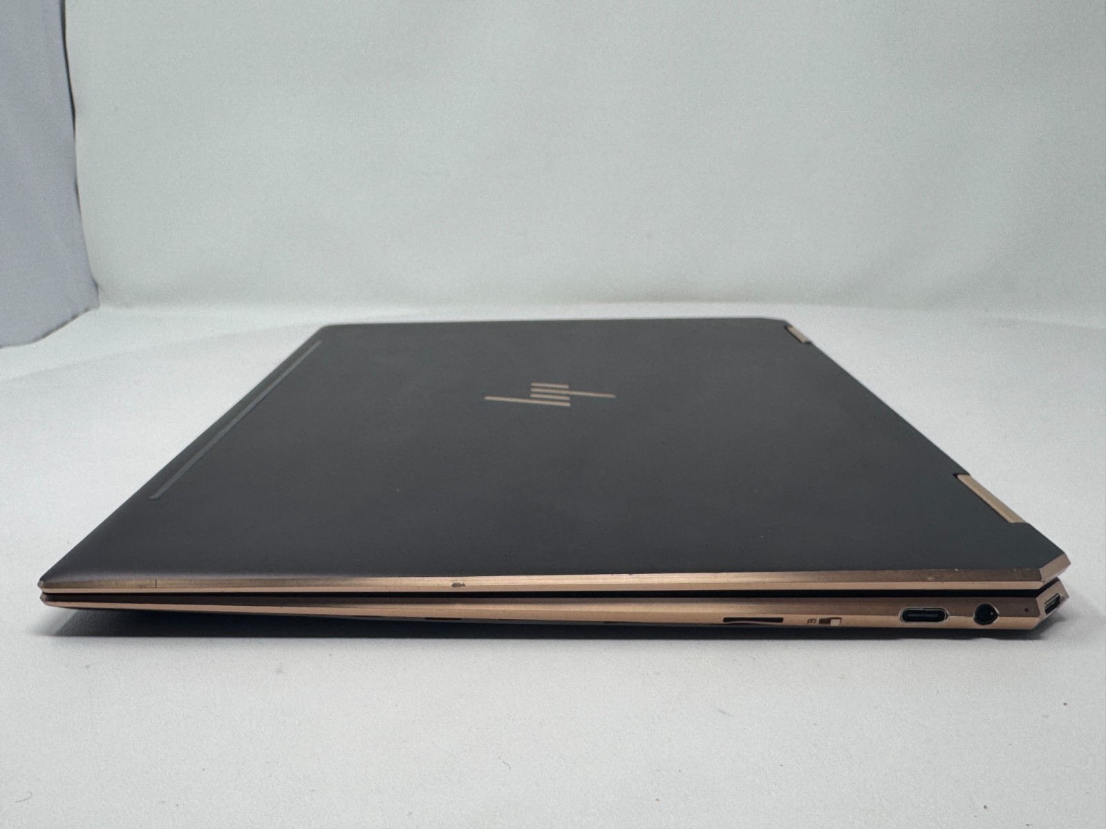 HP Spectre x360 13 Core i7-8565U Water Damage Bent Board For Parts READ DESC