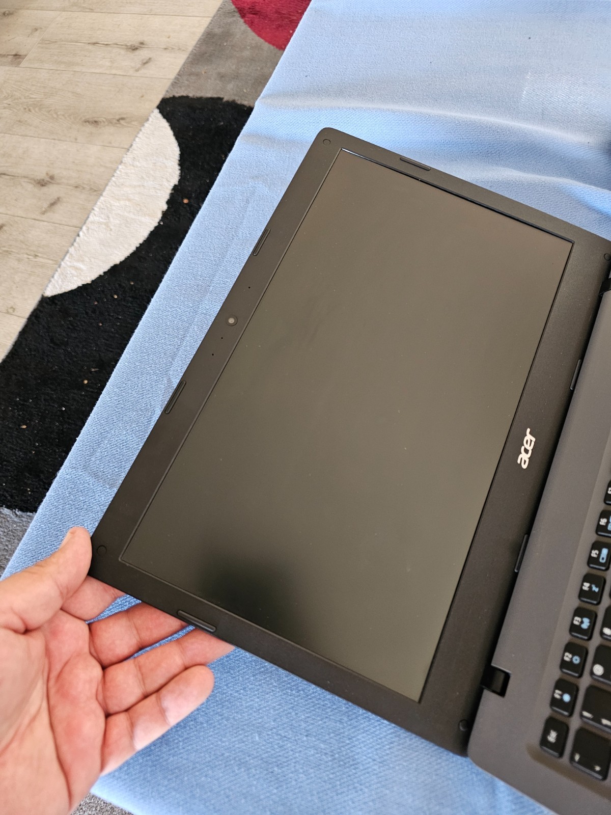 Acer N15V2 14″ Notebook AO1-431 Series With Charger – NO HDD, Works Great – Nice