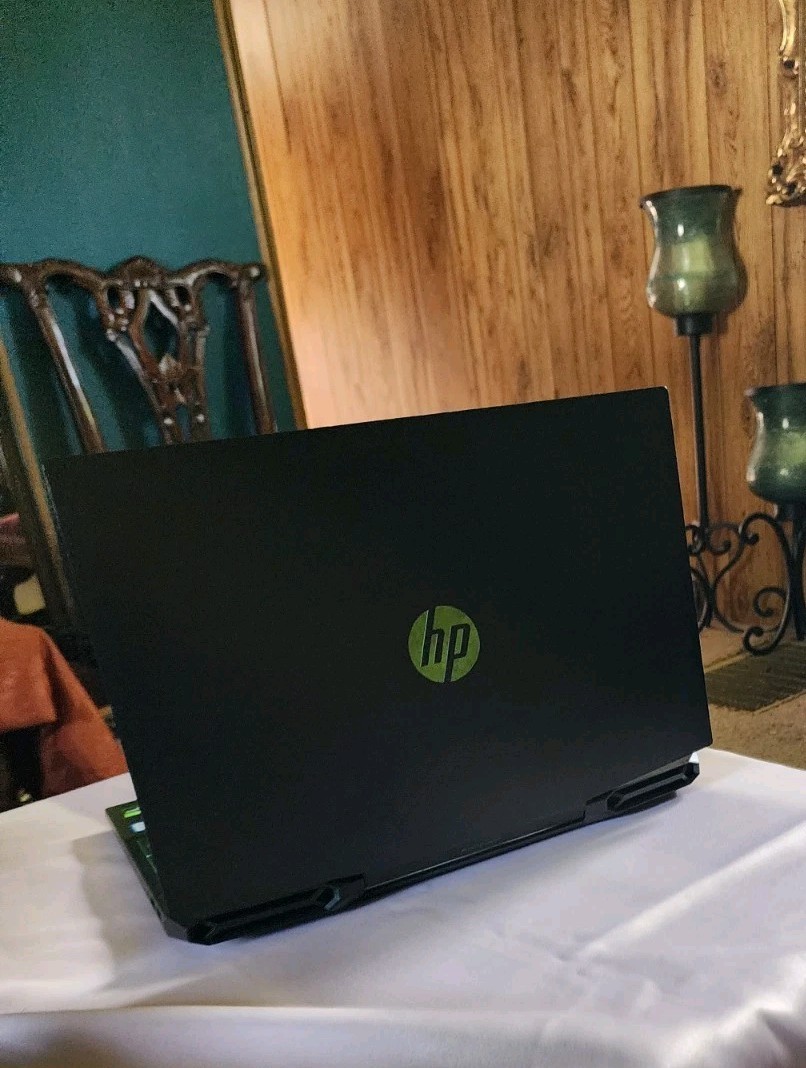 HP Pavilion Gaming 15.6″ i5-9300H 8GB 256GB SSD GTX 1050 Win 11 Black