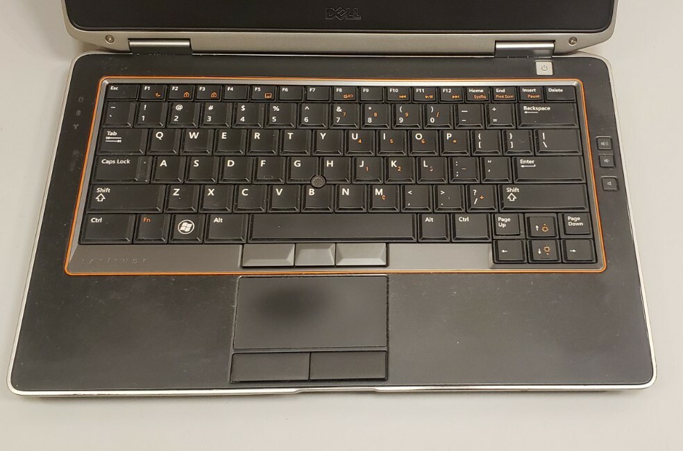 Dell Latitude E6320 13.3″ Intel Core i5-2520M 2.50GHz 4GB RAM 128GB SSD WEBCAM