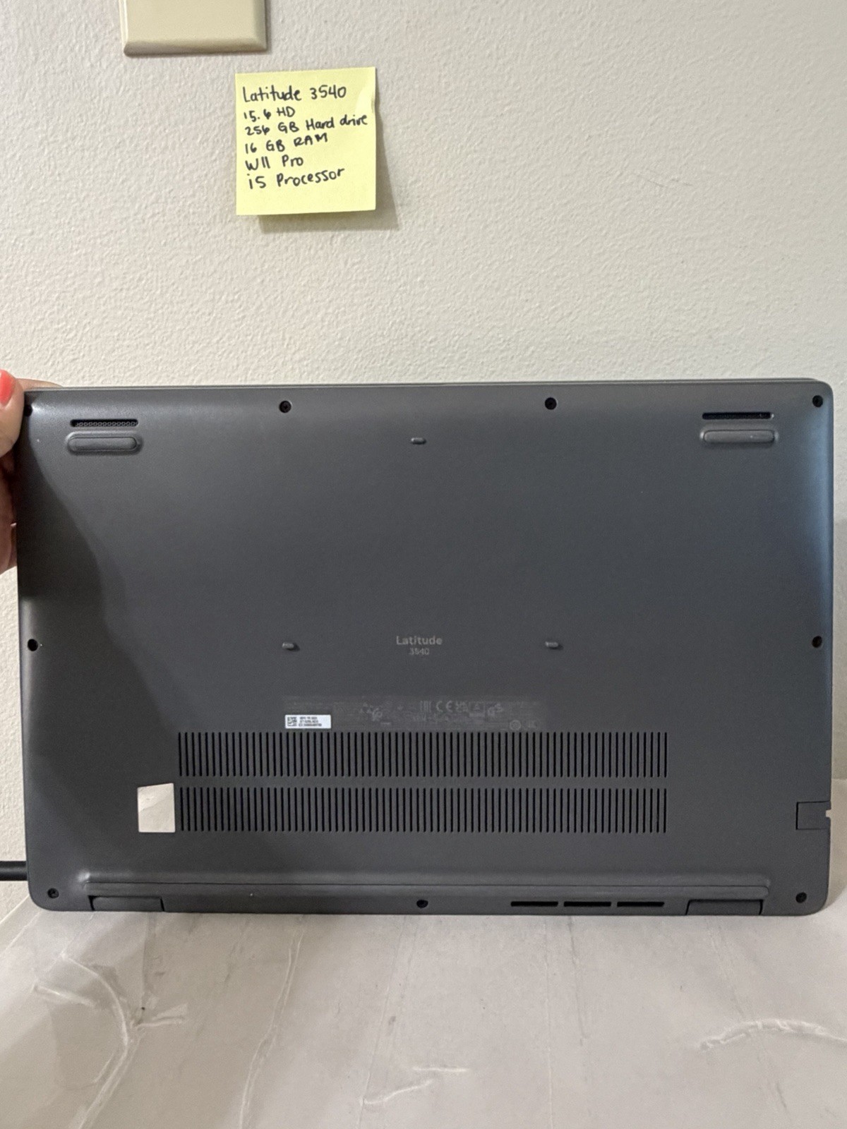 DELL Latitude 3540 15.6 HD, 256 GB HD, 16 GB RAM, i5, Windows 11 Pro