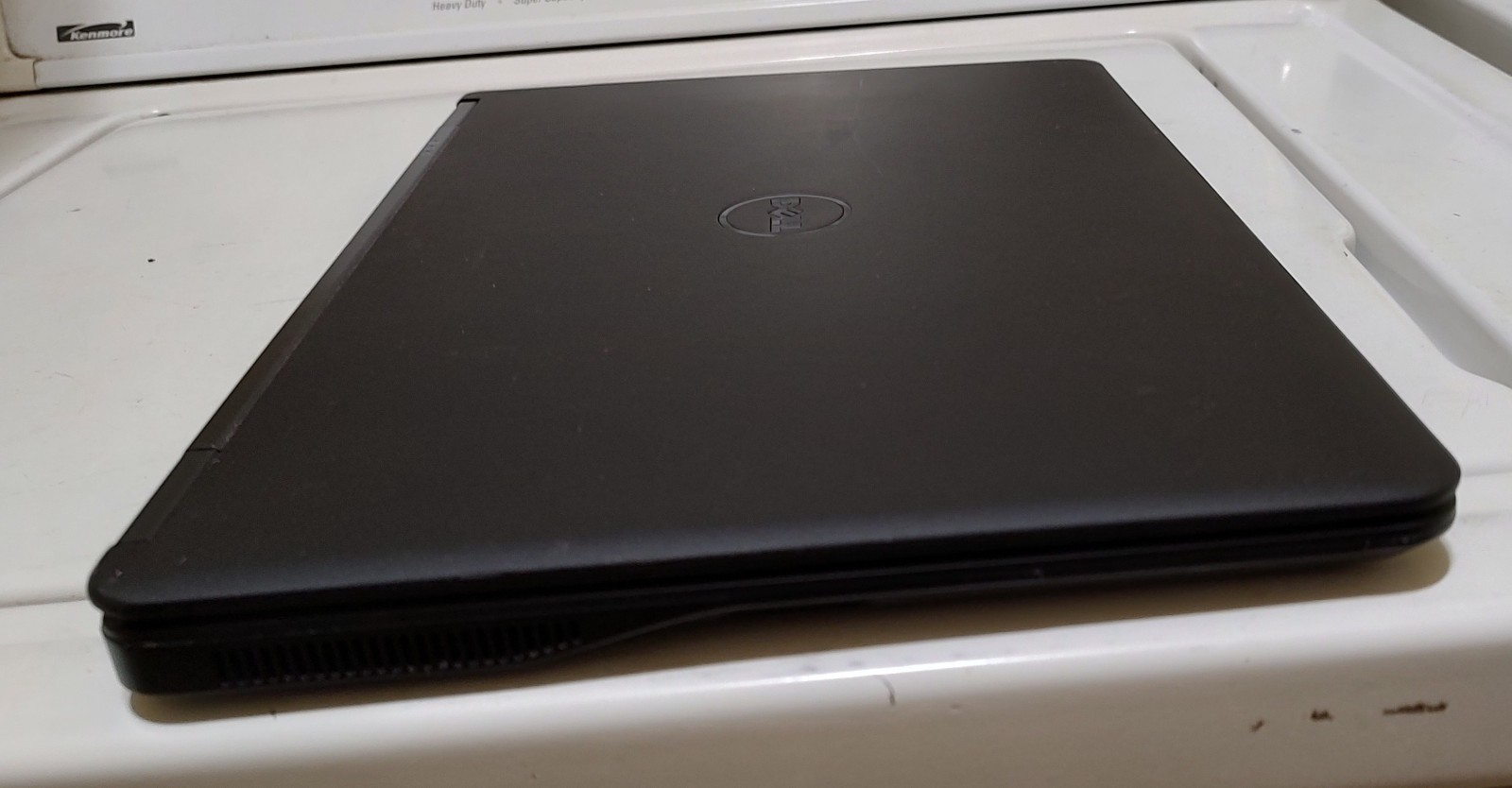 DELL 14″- AUTOCAD 2022/OFFICE2021-ADOBE/-WIN11 pro/ Runs GREAT