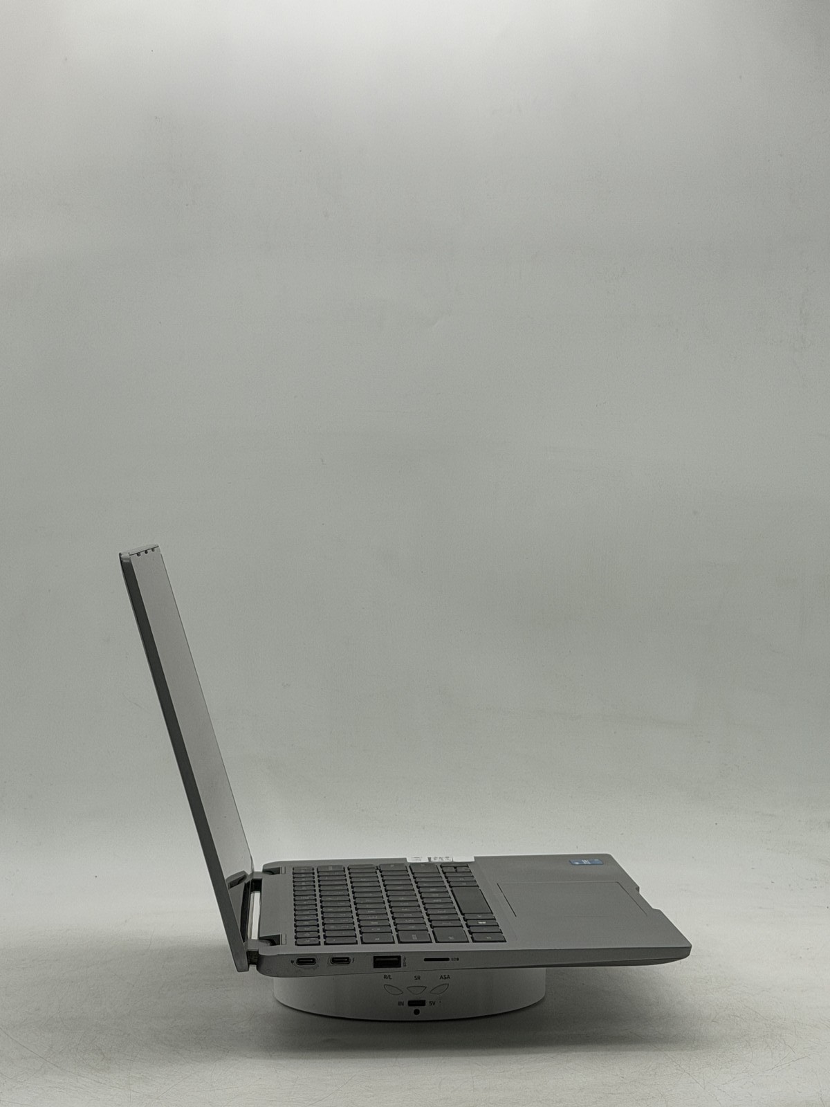 Dell Latitude 5320 (2-in-1) 13.3inch i5-1135G7 16GB 512GB NO OS |Please Read|