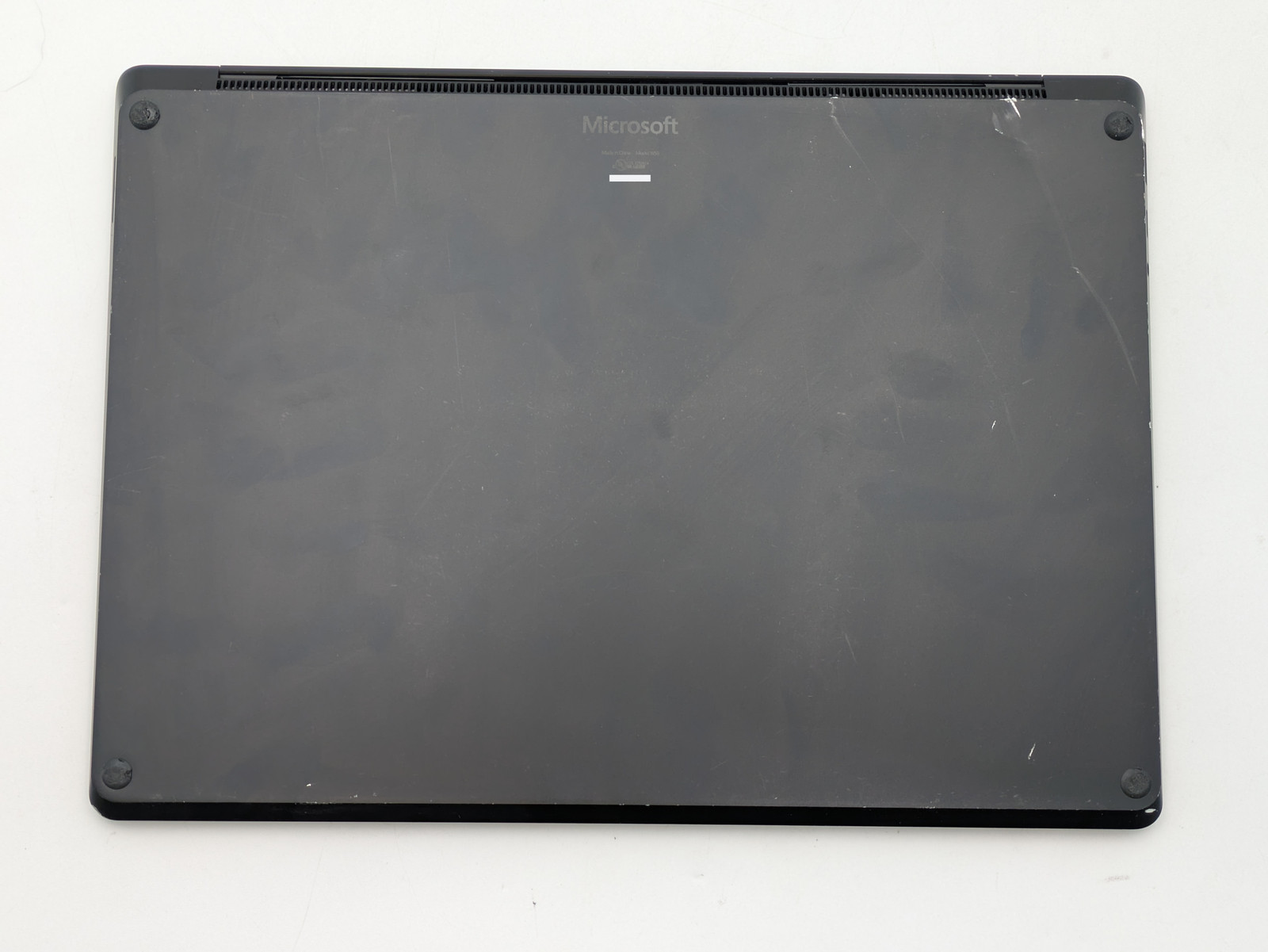 Microsoft Surface Laptop 4 13.5″ Ryzen 5 4680U 16GB DDR4 256GB SSD Win 11 Home