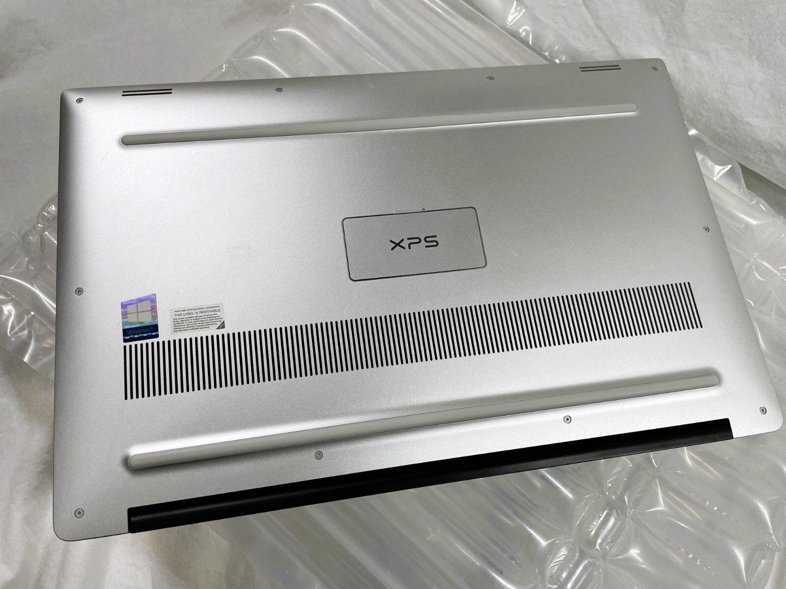 Dell XPS 15 7590 4K TOUCH ✔i9-9980HK ✔32GB RAM ✔2TB SSD✔ Grade A