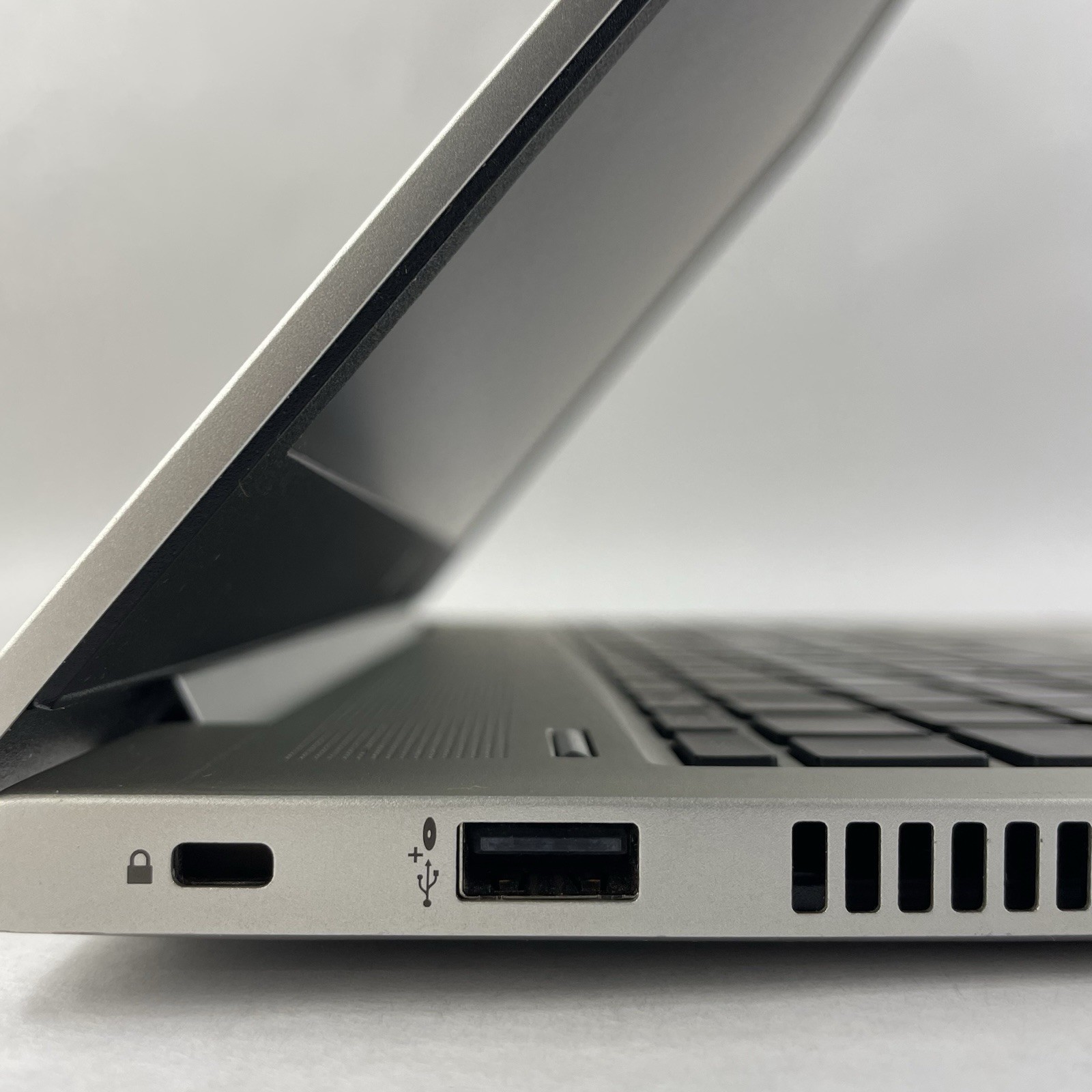 HP ProBook 455 G7 15.6″ Ryzen 5 4500U 2.375 GHz 8 GB RAM No SSD/OS/AC
