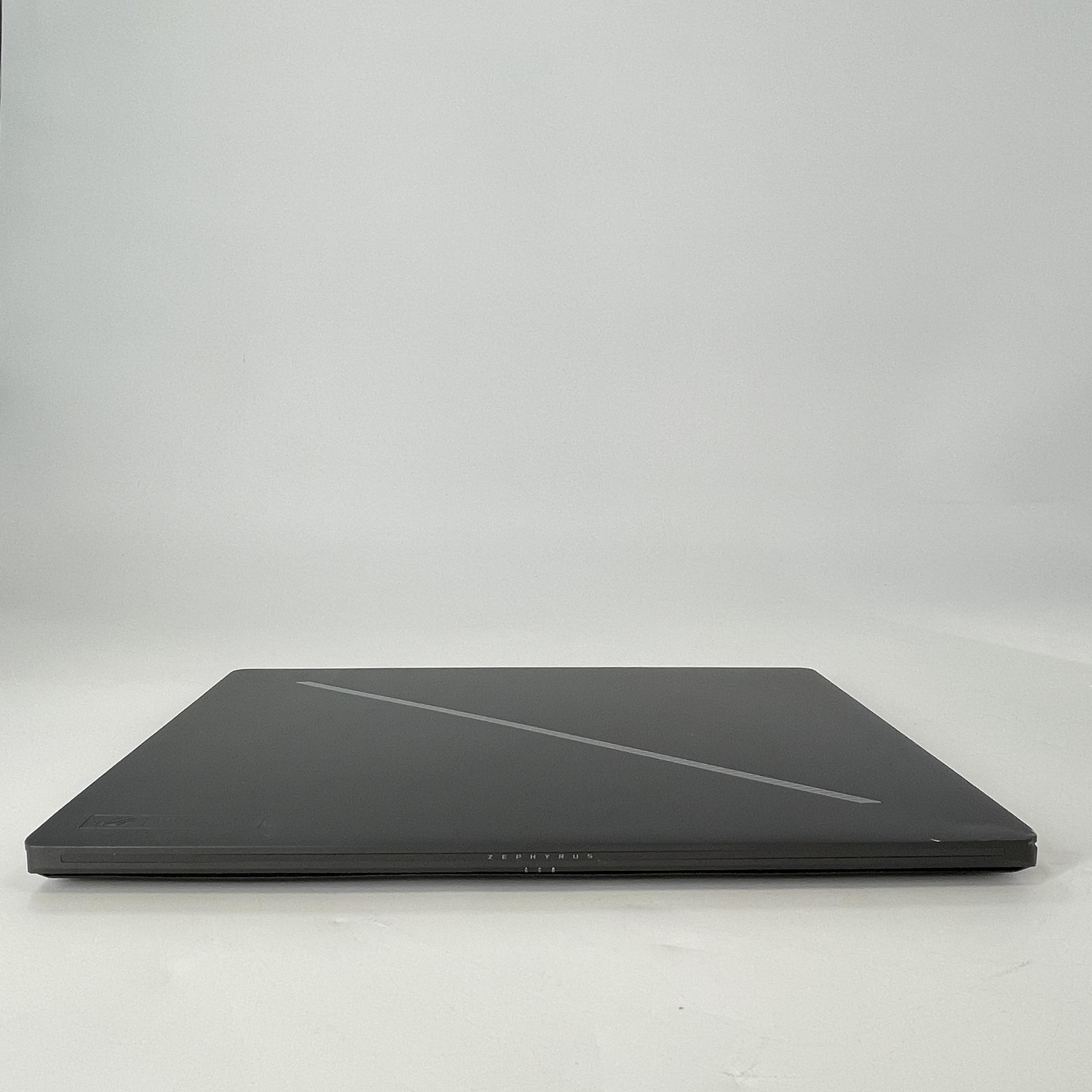 Asus ROG Zephyrus G16 GU605 240Hz QHD+ Ultra 9 285H 16GB 1TB RTX 5070 LCD ISSUE