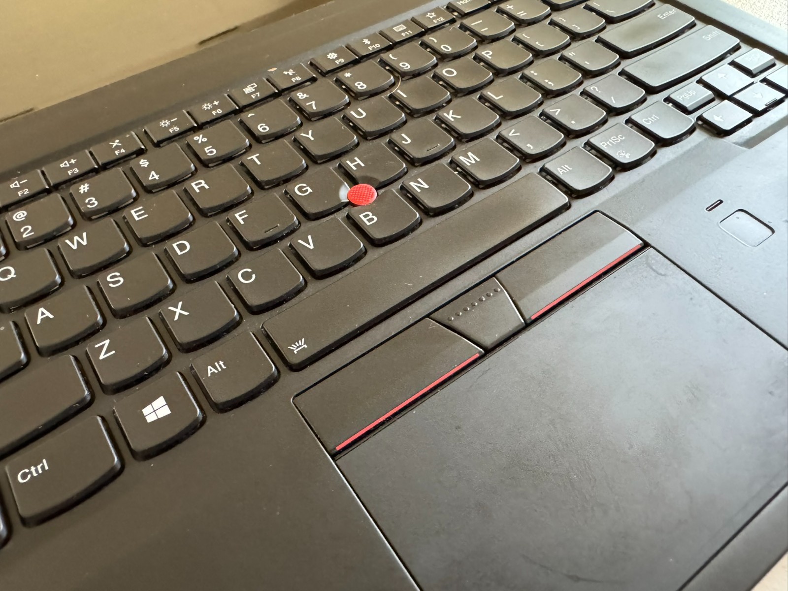 Lenovo ThinkPad X1 Carbon Gen 6 Laptop Intel Core i7-8650U 16GB RAM – No SSD