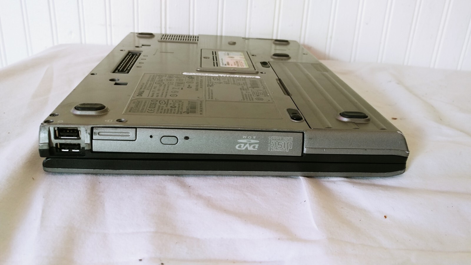 Dell Latitude D620/D630 Retro Laptop Windows XP pro SP3 Serial 320 GB HD 4GB Ram