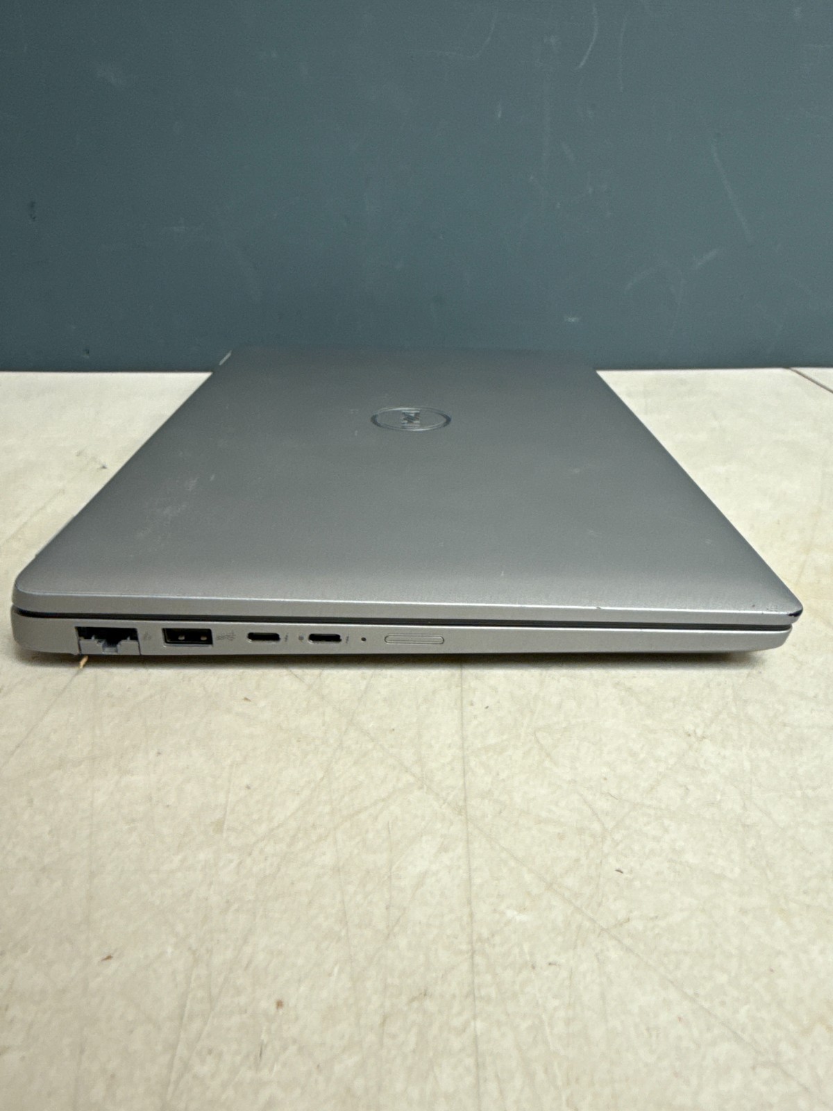 Dell Latitude 5450 14″ Intel Ultra 5 135U 16GB DDR5 256GB SSD