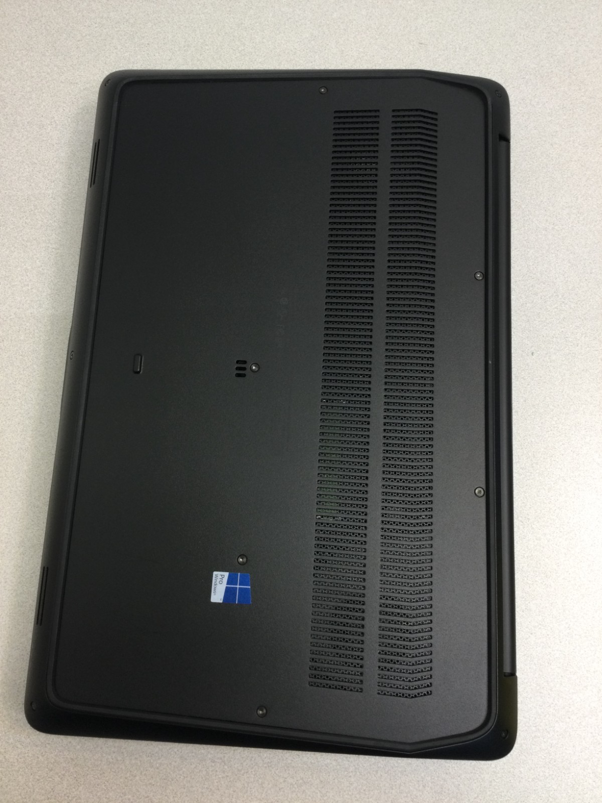 HP ZBook 17 G3 core i7 6th gen 2.60ghz 256GB SSD 8GB RAM 17.3” WIN 11 PRO
