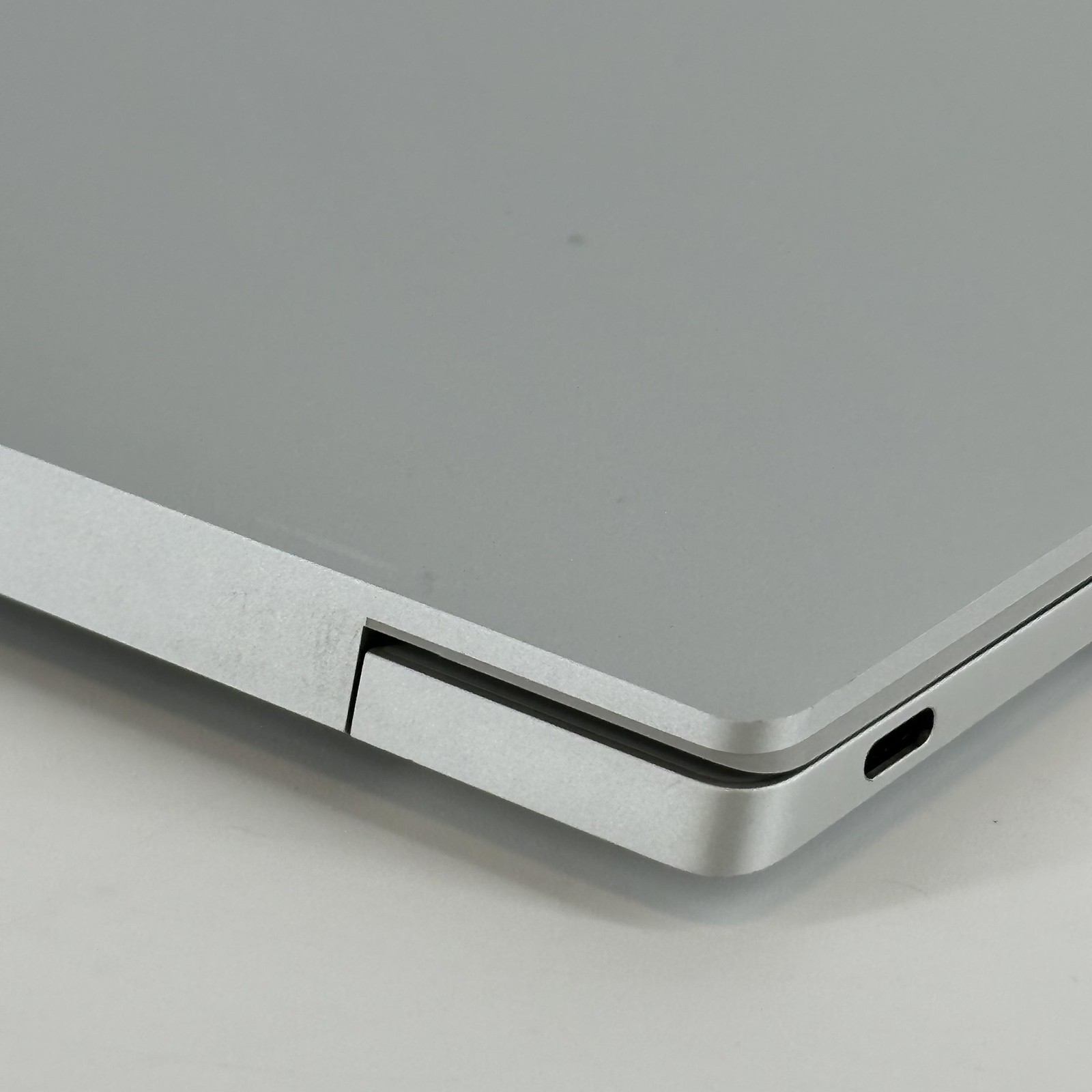 Dell XPS 13 Plus 9320 Gray FHD+ TOUCH 2.2 GHz i7-1360P 32GB 1TB SSD Very Good